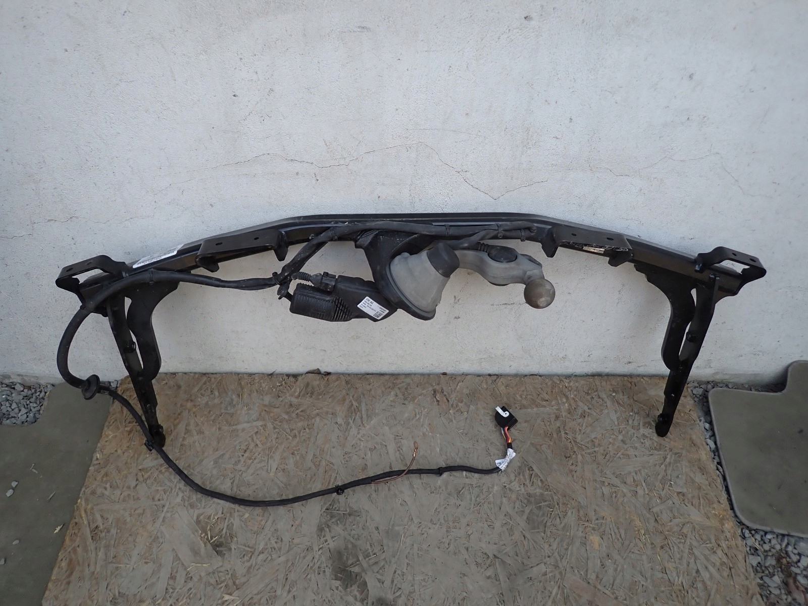 tow WESTFALIA VW PASSAT B9 3J0 23r- 3J0803881
