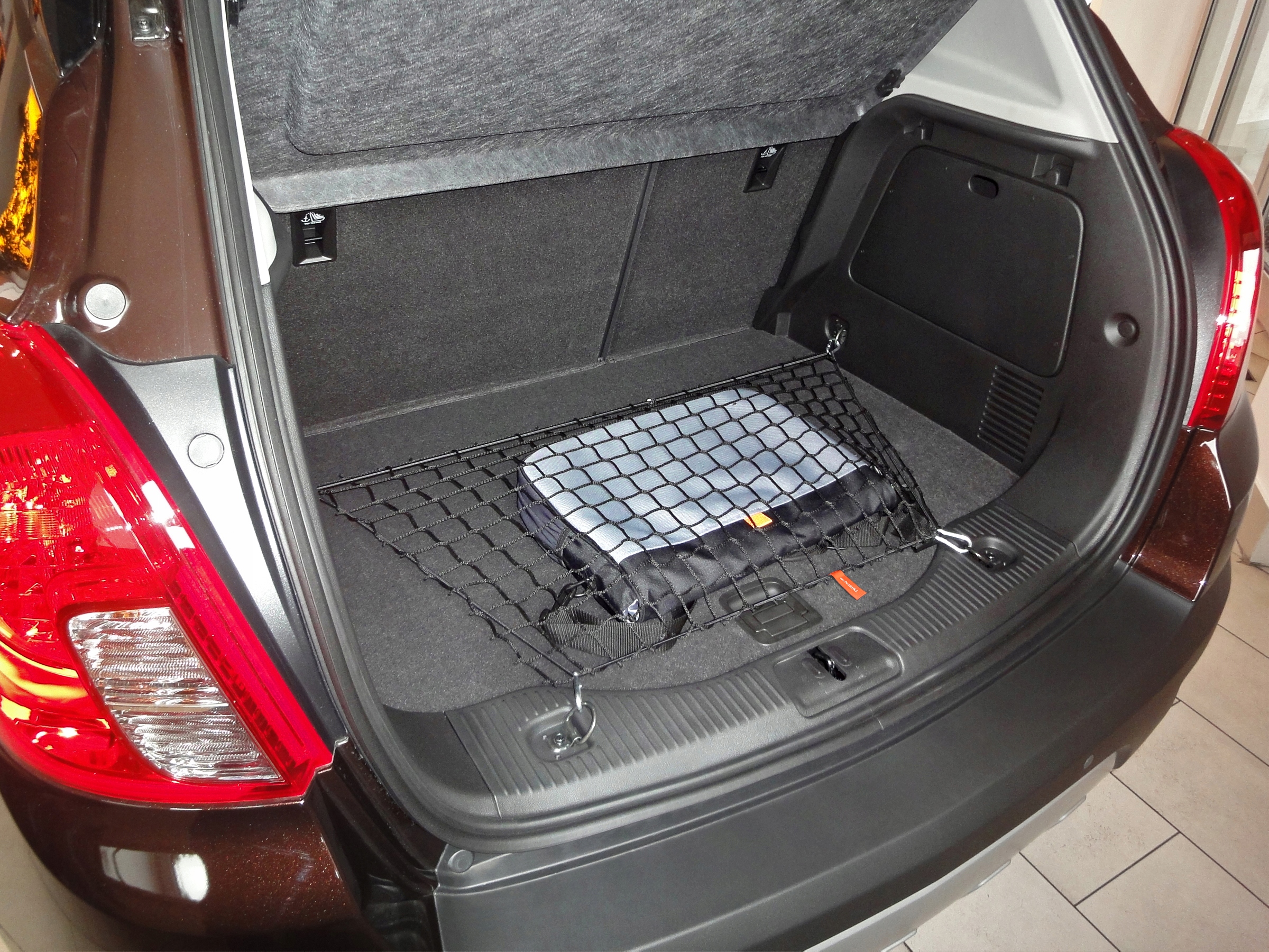 SIATKA DO BAGAŻNIKA OPEL MOKKA 2012-2017 Rodzaj siatki