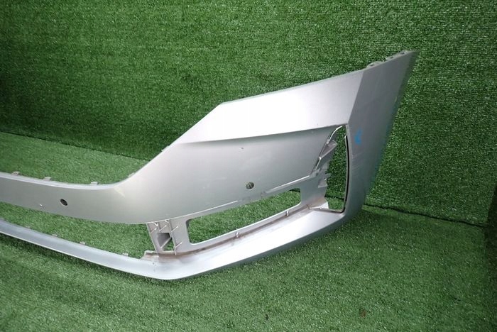 SKODA OCTAVIA IV LIFT 23- nárazník přední předek