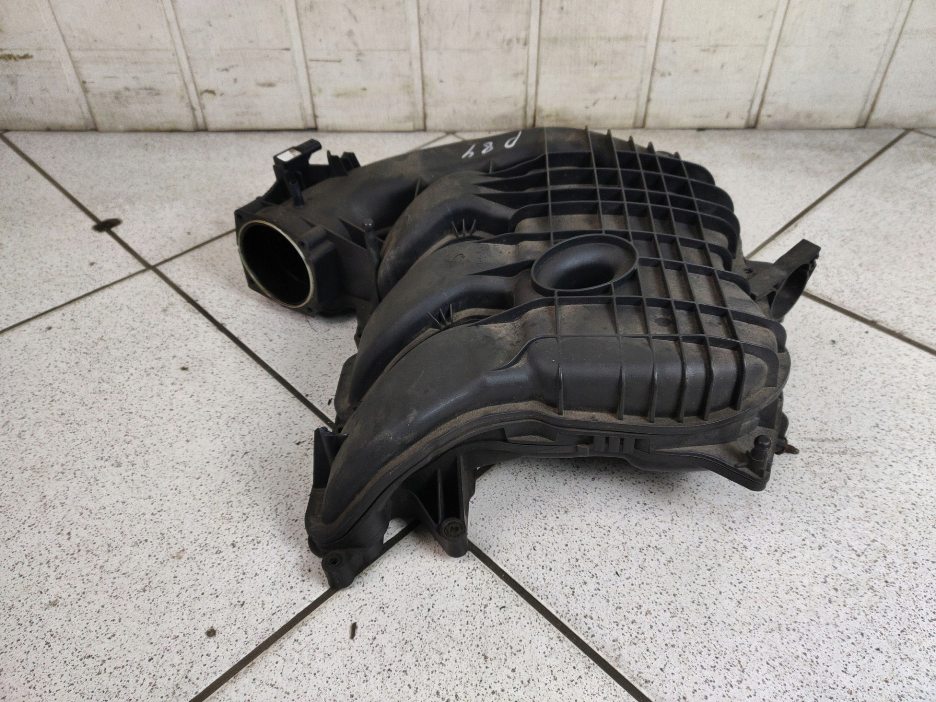 intake manifold Chrysler Town and Country 5 facelift 2012