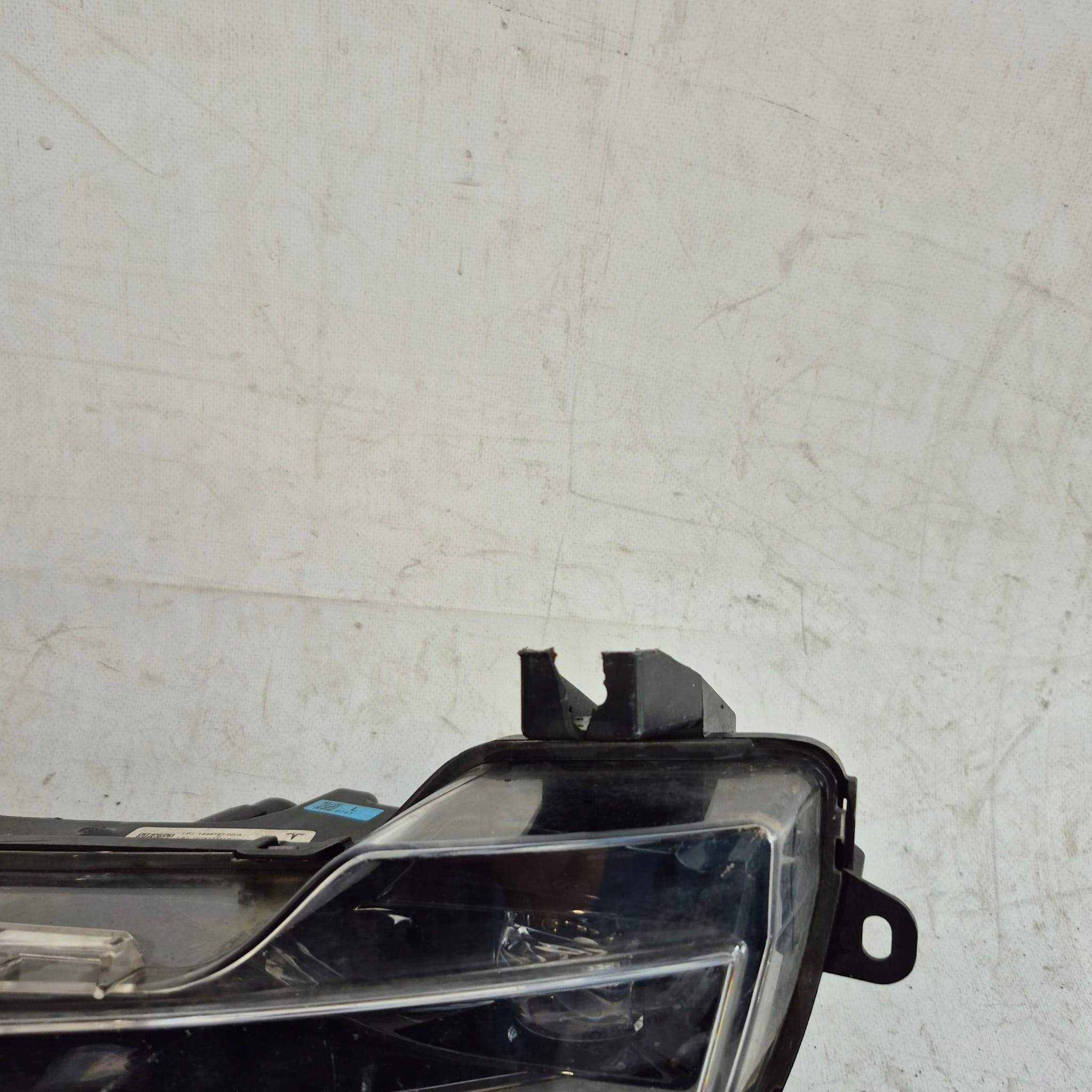 TESLA MODEL 3 17-23 LED fog light left 1624797-00-A