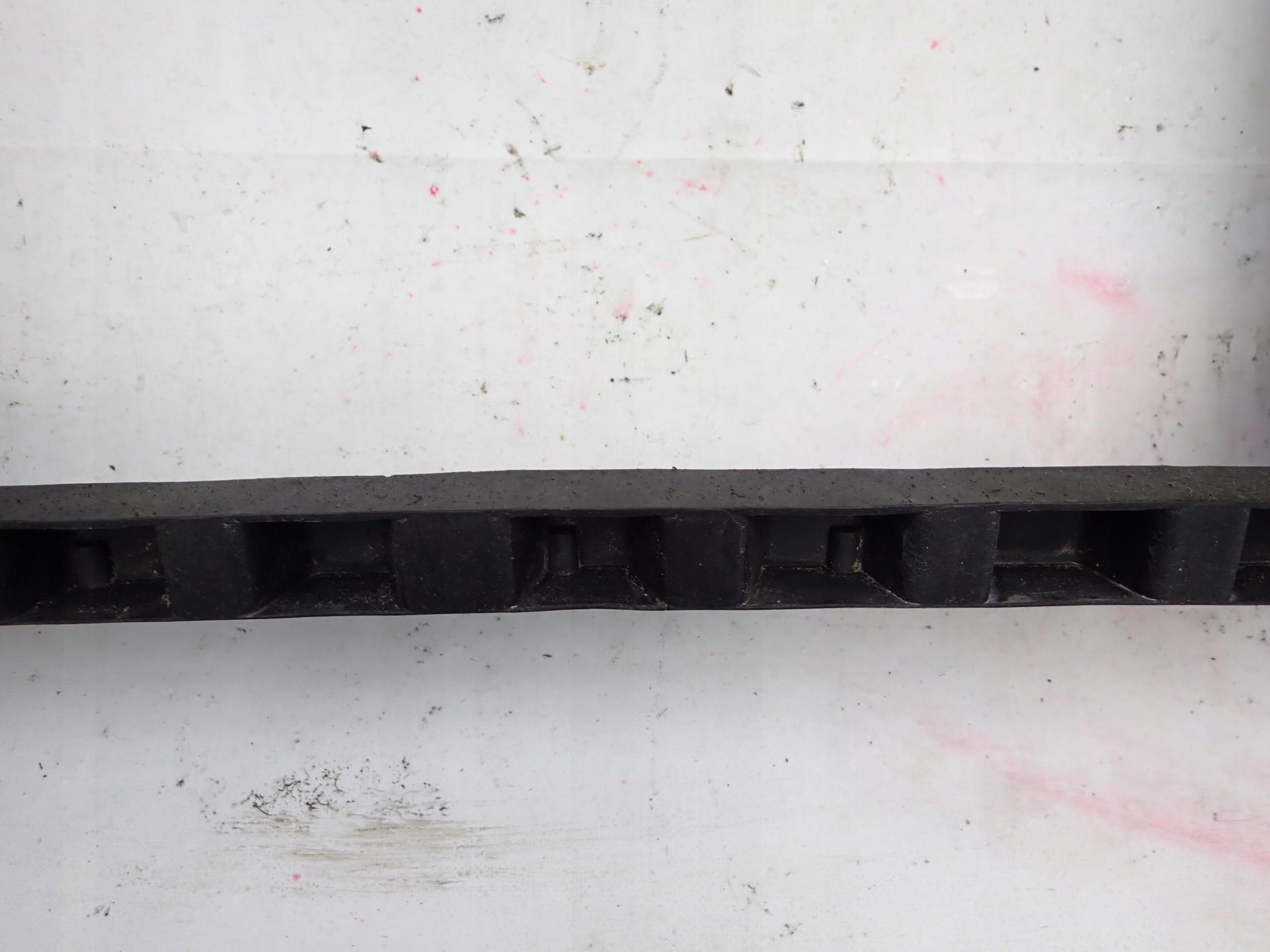 VW TOURAN and CADDY III 10- front panel, wall of a bumper