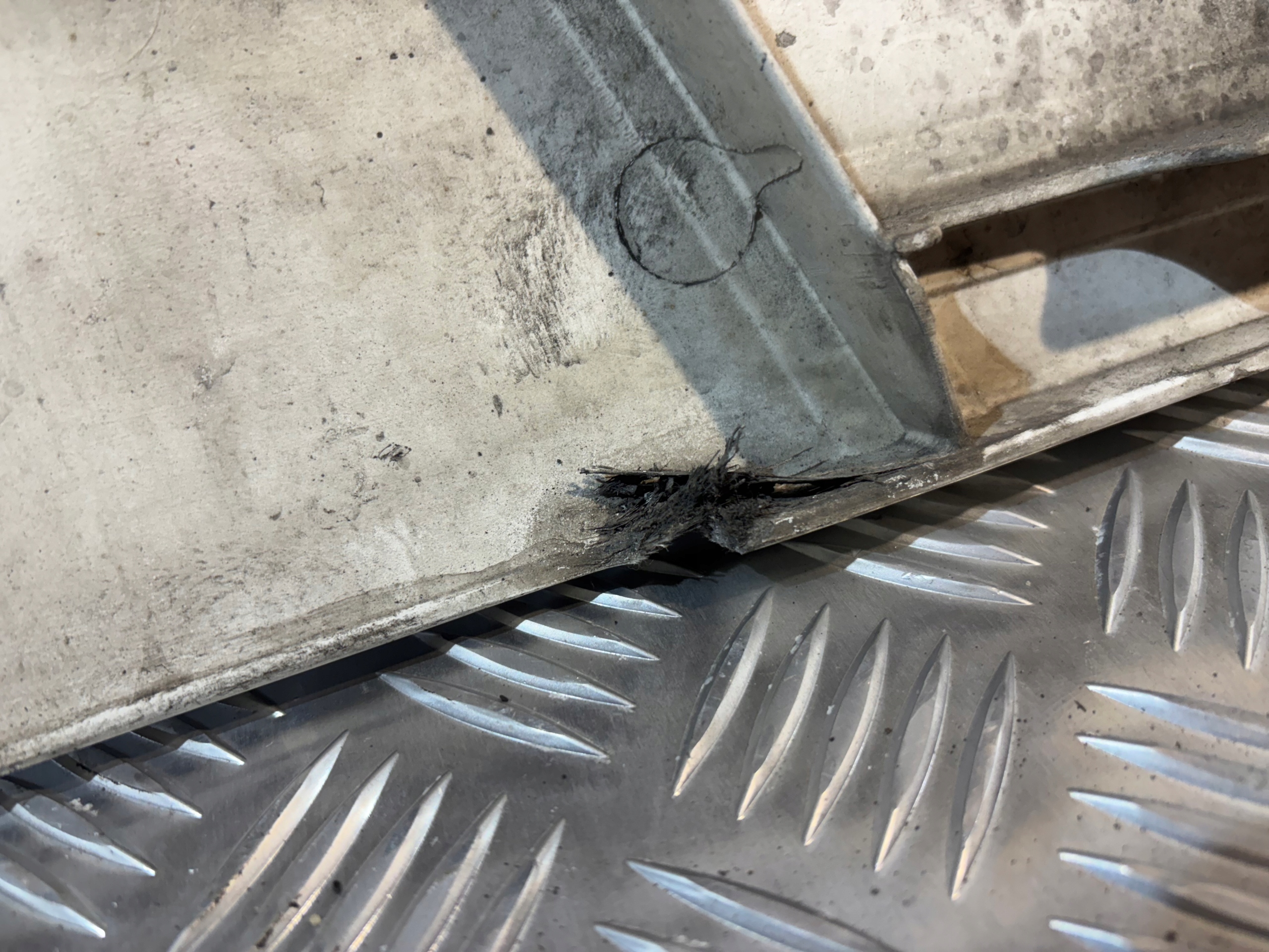 bonnet grille front MAN TGL 81.61110.0063