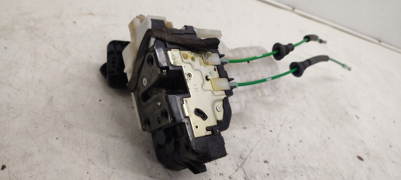 lock handle front front left Hyundai i30 LIFT