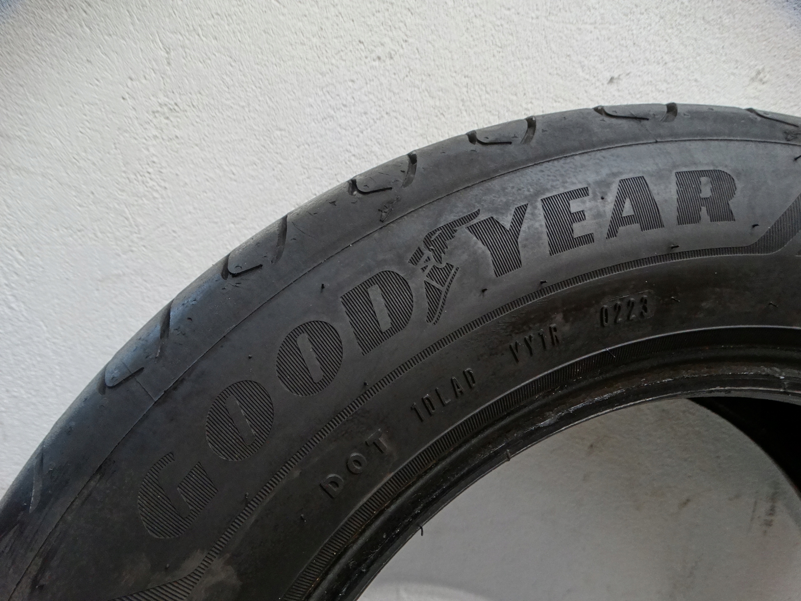 gomma LETNIA GOODYEAR EFFICIENTGRIP COMPACT2 185/65R15 88T BIEZNIK-6,8MM