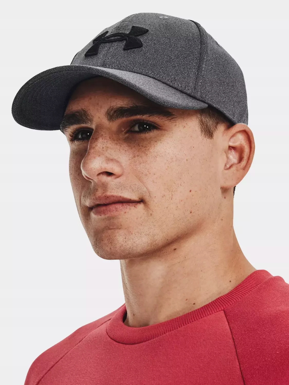 CZAPKA Z DASZKIEM UNDER ARMOUR BEJSBOLÓWKA SPORTOWA 1376700-003 Cechy dodatkowe brak