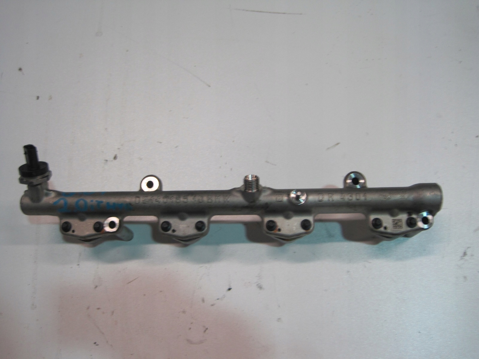 Rampe injection BMW G01 2,0IT HYB 8665633