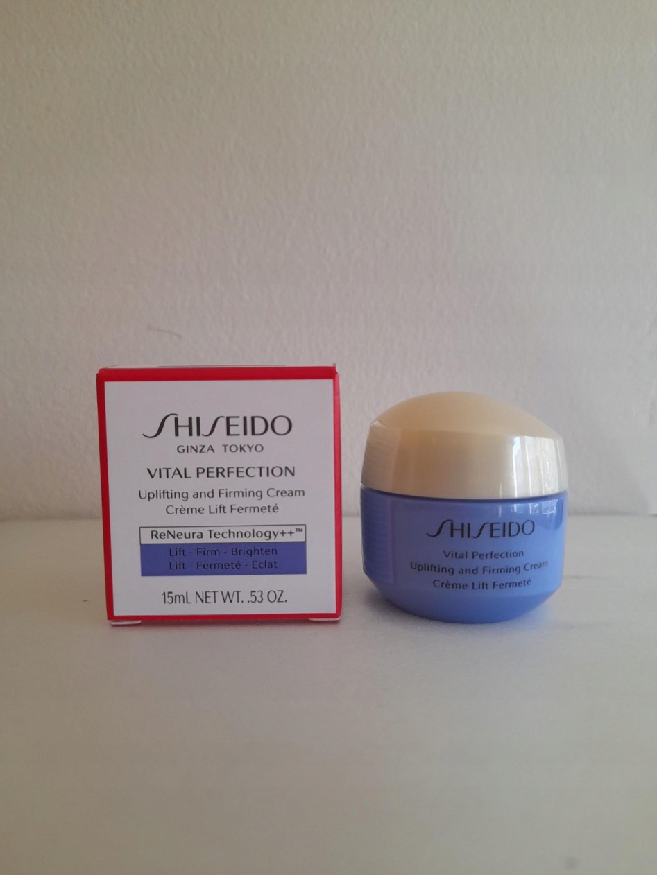 Shiseido Vital Perfection Lift Od Firmy Zpevňující Krém 15 ML