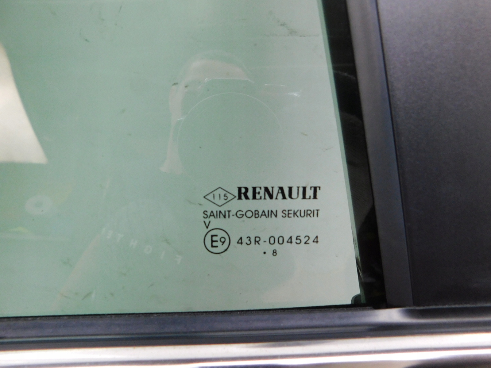 DRZWI PRAWE TYŁ komplet - RENAULT KADJAR 15-22 QNC Numer katalogowy części DRZWI PRAWE TYŁ - RENAULT KADJAR 15-22