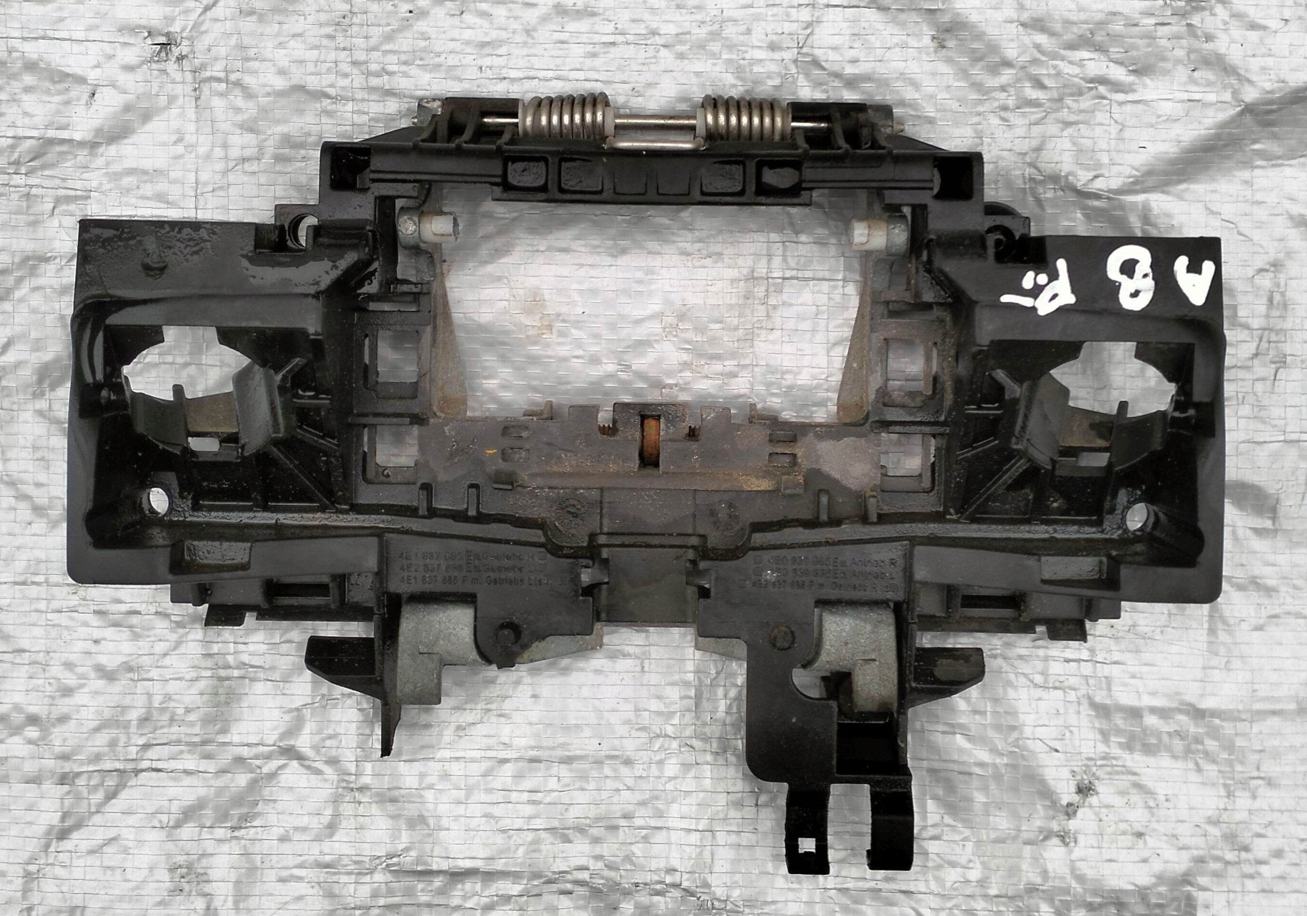 ручки наружный Audi A8 D3 4E0839885 4E0839886