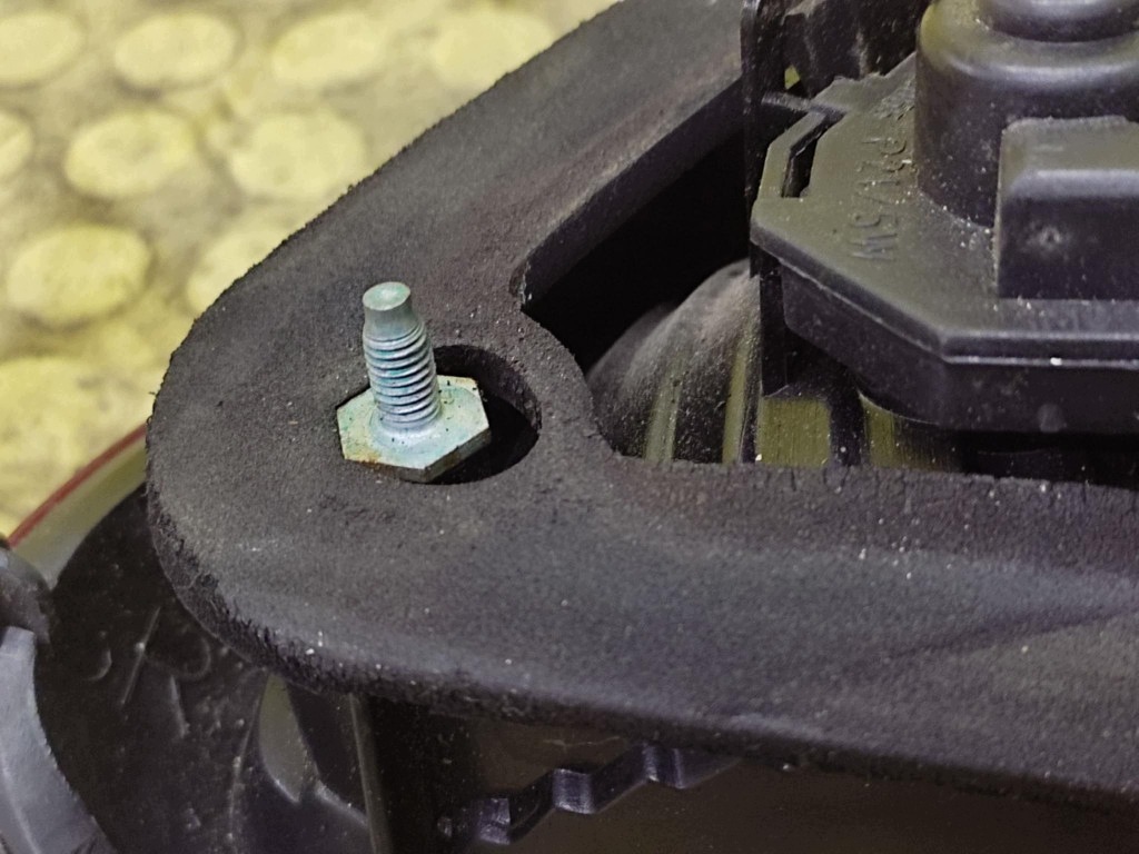 SEAT LEON and light right rear part 1M6945096A
