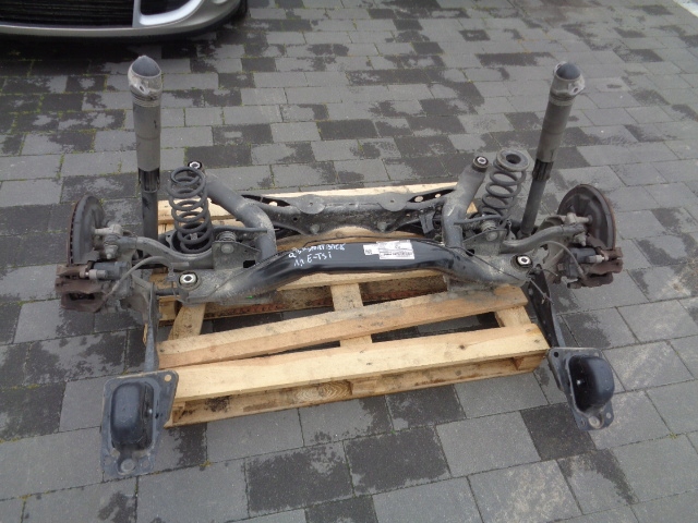 ZAWIESZENIE TYLNE BELKA OŚ AUDI Q3 II 83A 2022 ROK HYBRYDA E-TSI