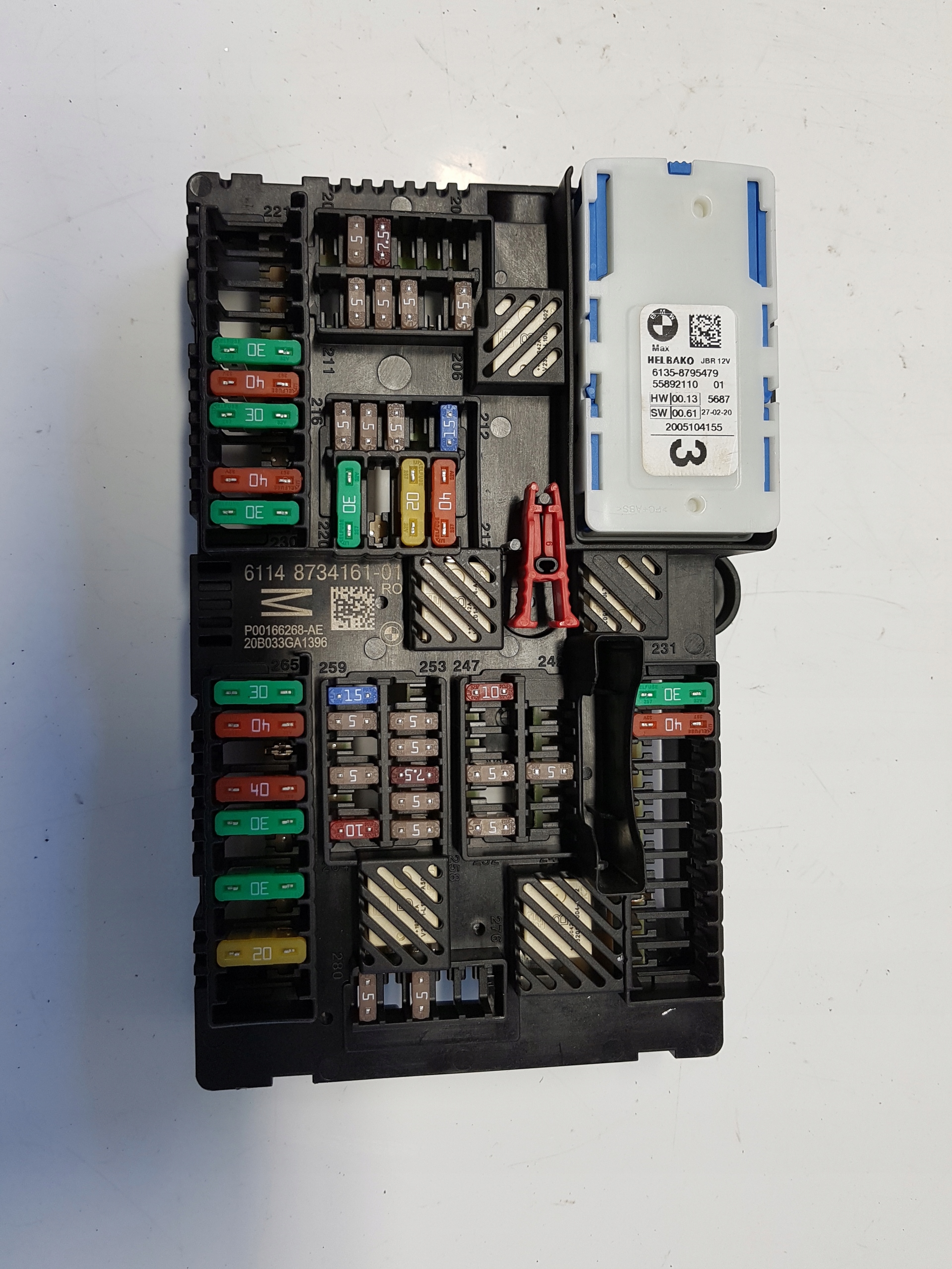 BMW G20 330e Module fusibles 8734161