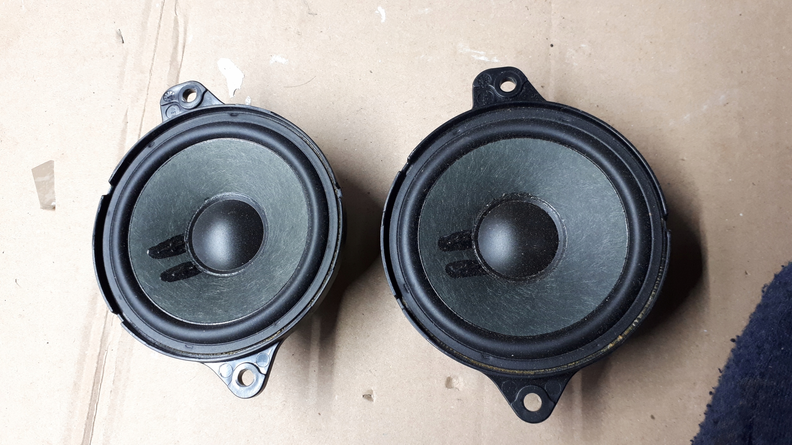 A4 b9 Lift динамік Bang OLUFSEN 8W0035303