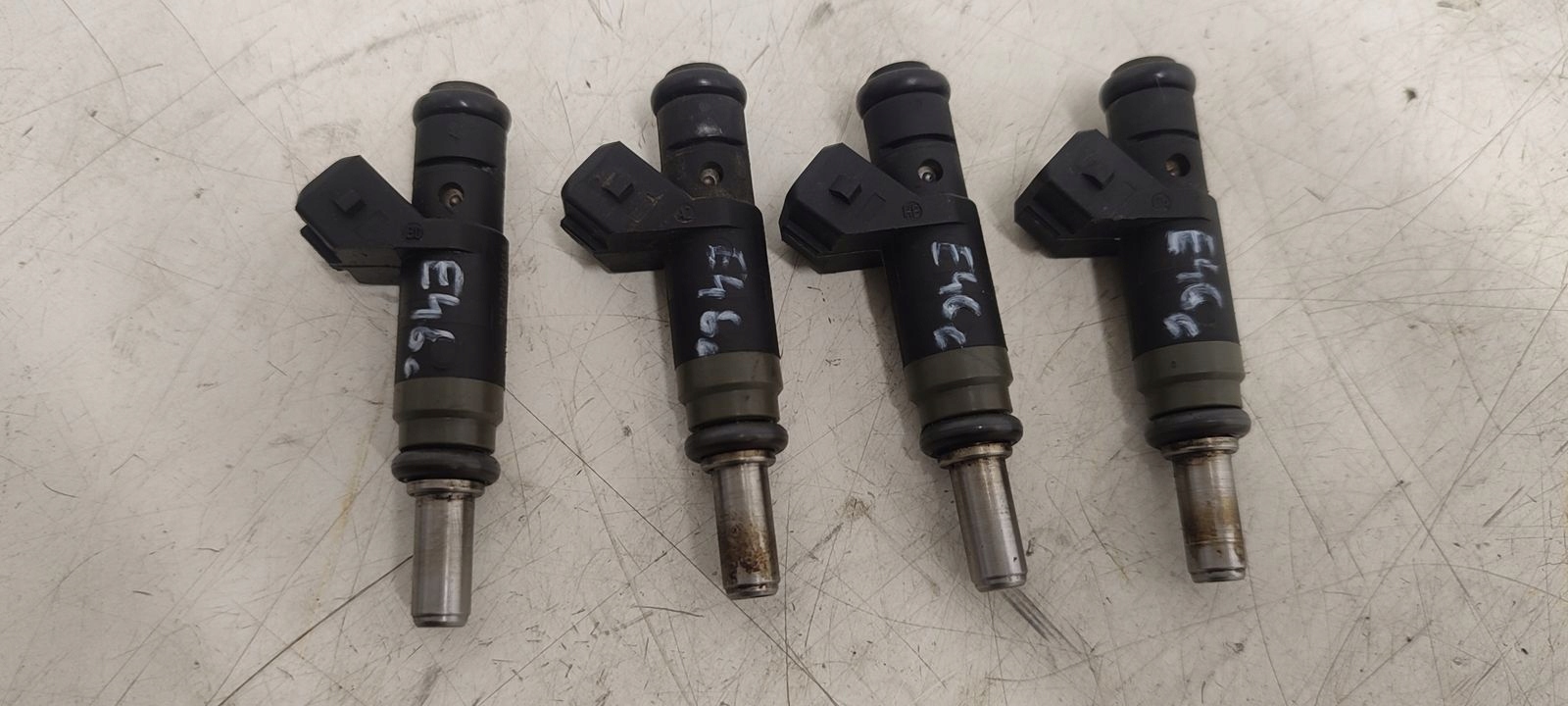 injector BMW E46 LIFT 318i