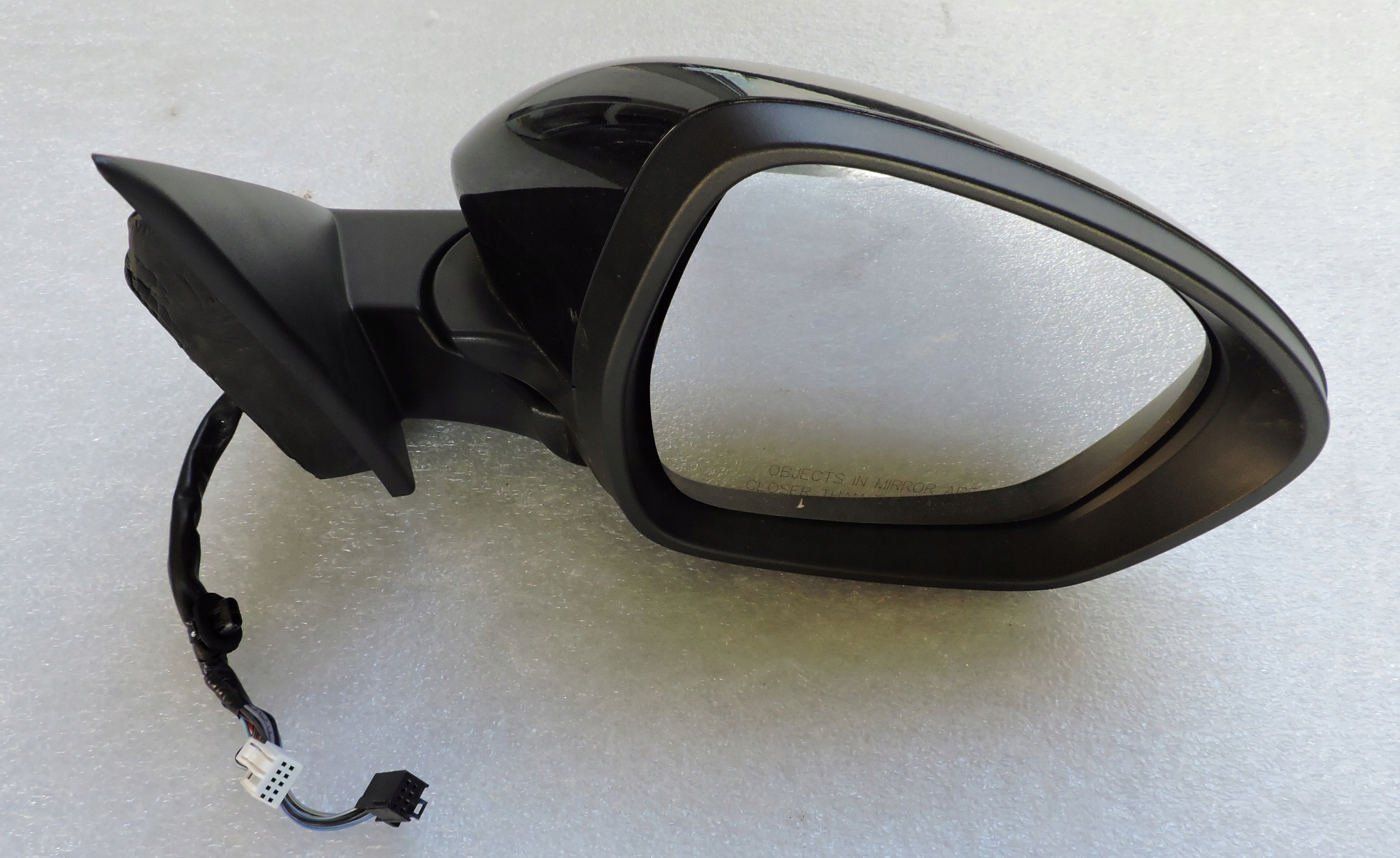 LUSTERKO PRAWE ALFA ROMEO STELVIO