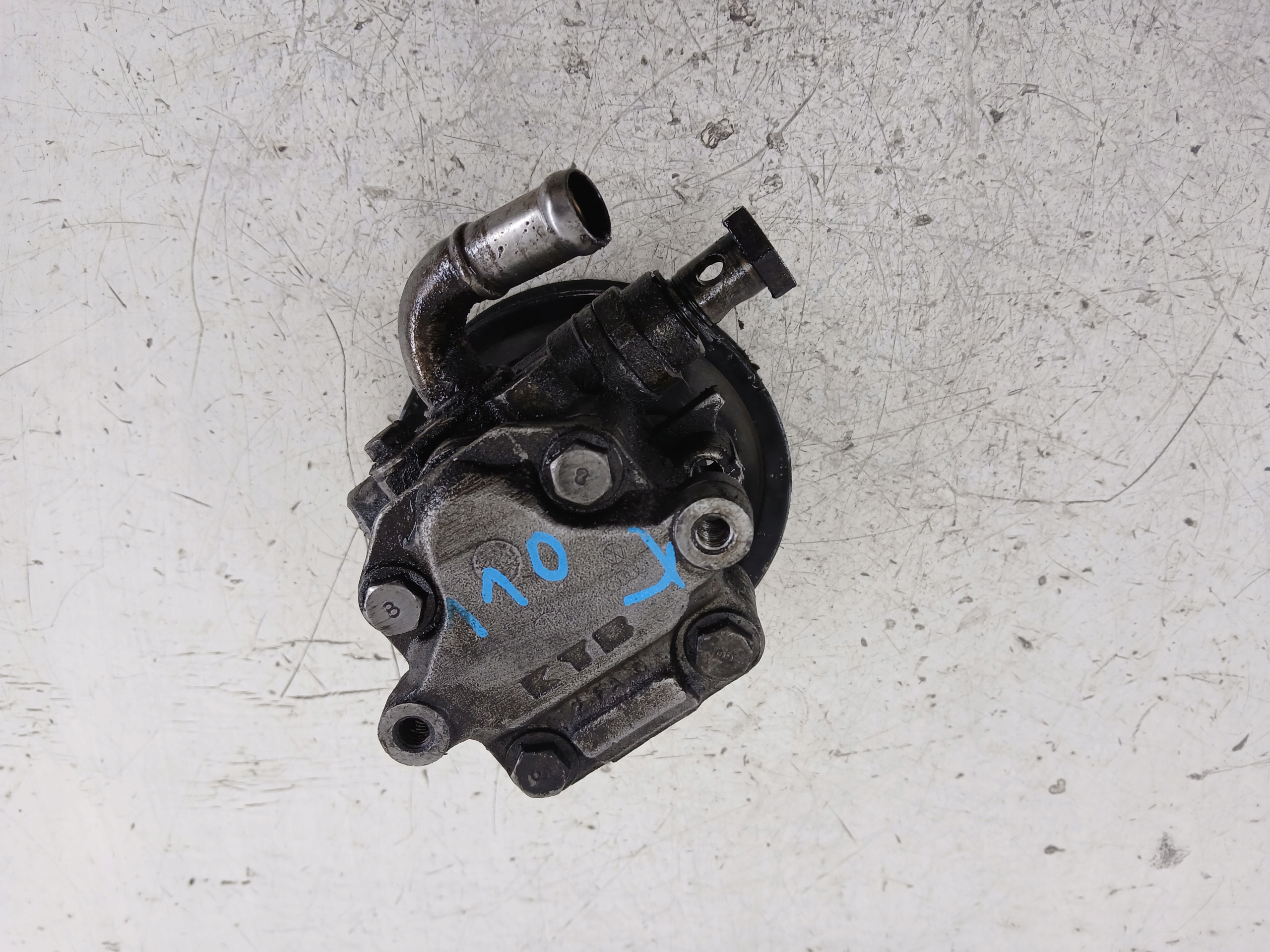 AUDI A6 C5 1.9 TDI servo pump 110 BAR 038145255D