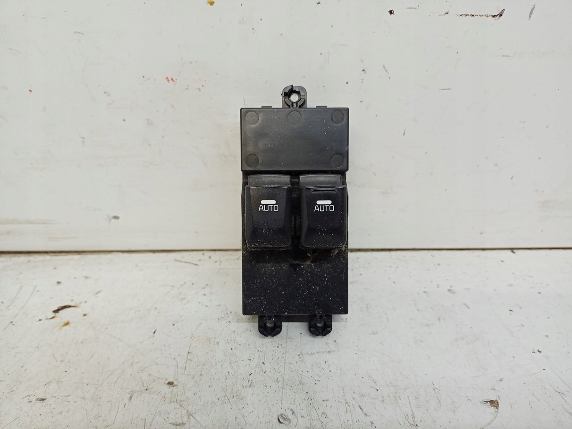 KIA CEED II control panel of the window switch