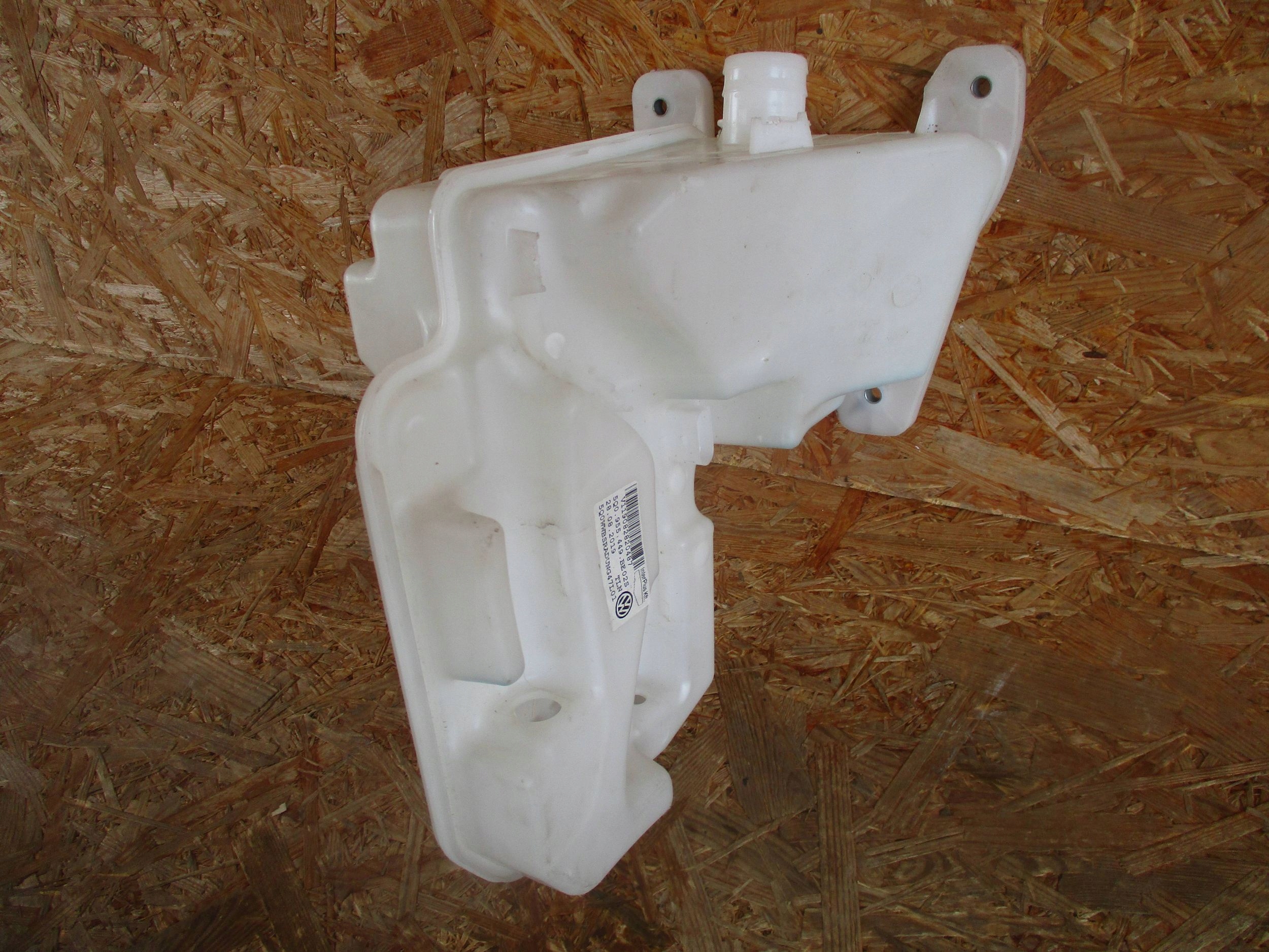 washer fluid tank VW SKODA SEAT AUDI