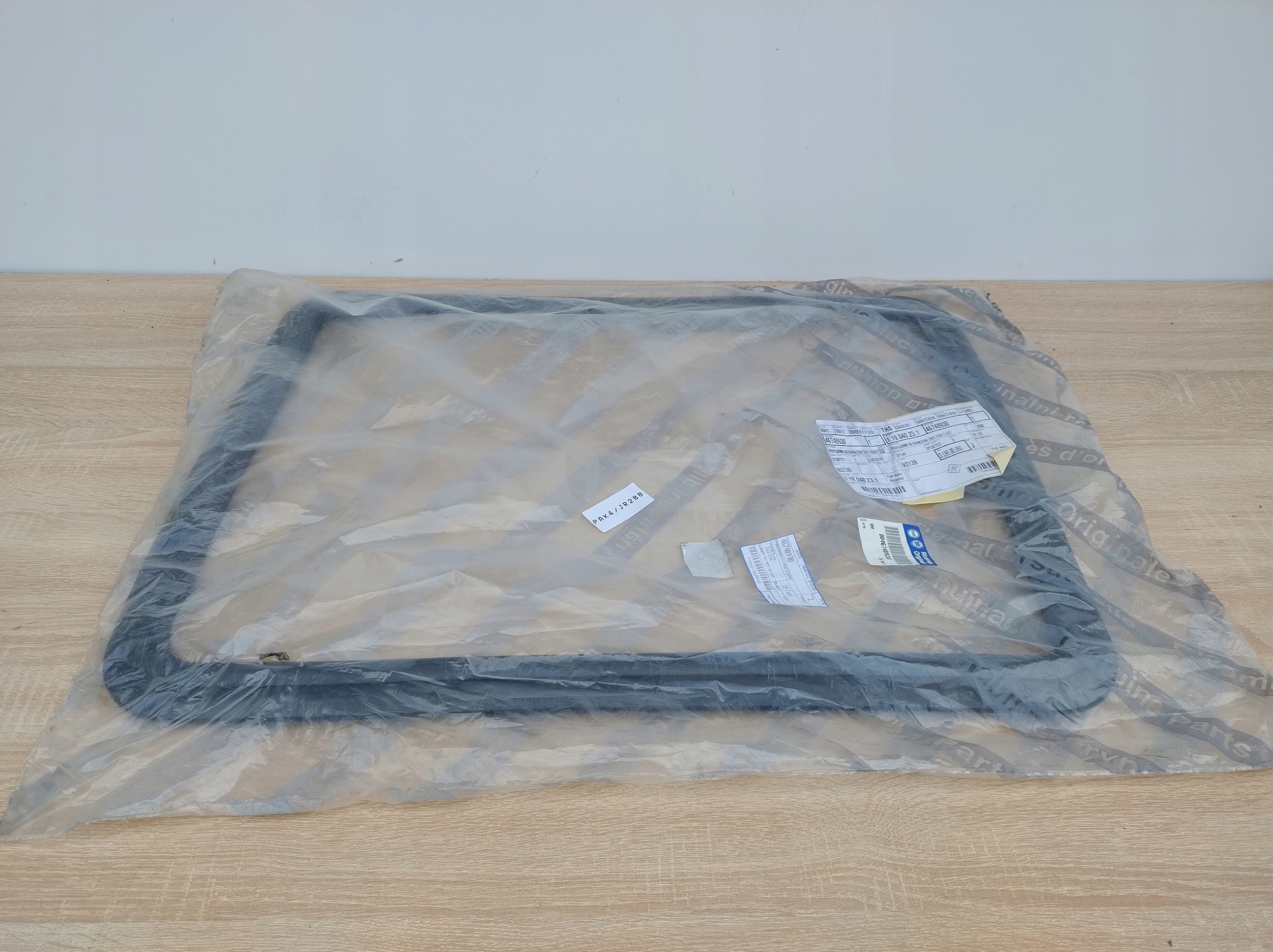 gasket windows BOCZNEJ LEWEJ FIAT DOBLO 2000-2009