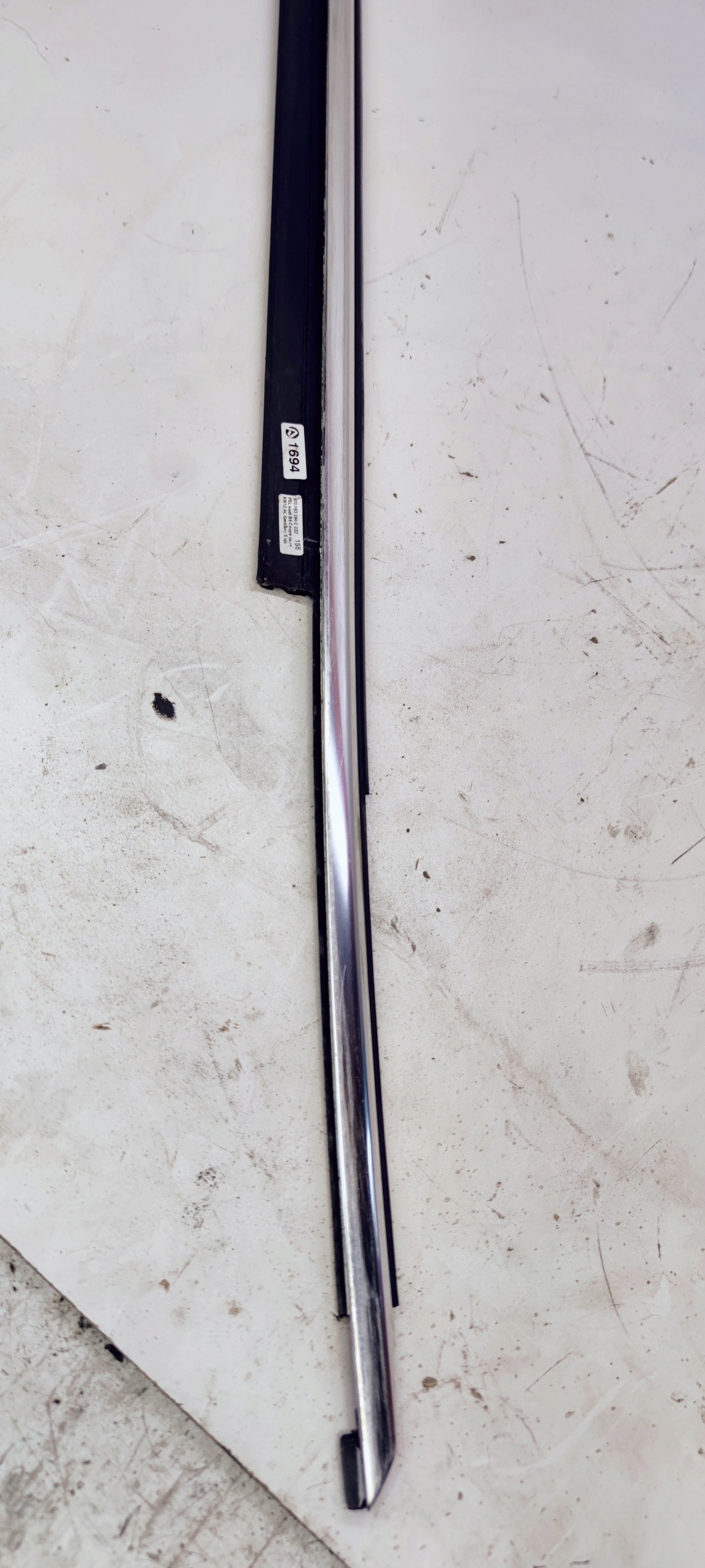 moulding CHROM door right front AUDI A5 8T0853284C