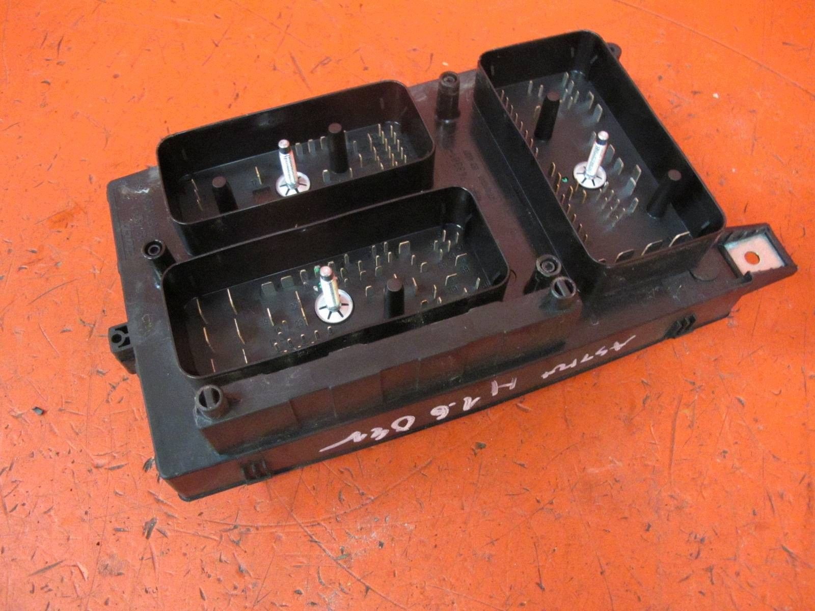 OPEL ASTRA 3 III H module fuse box 13145042