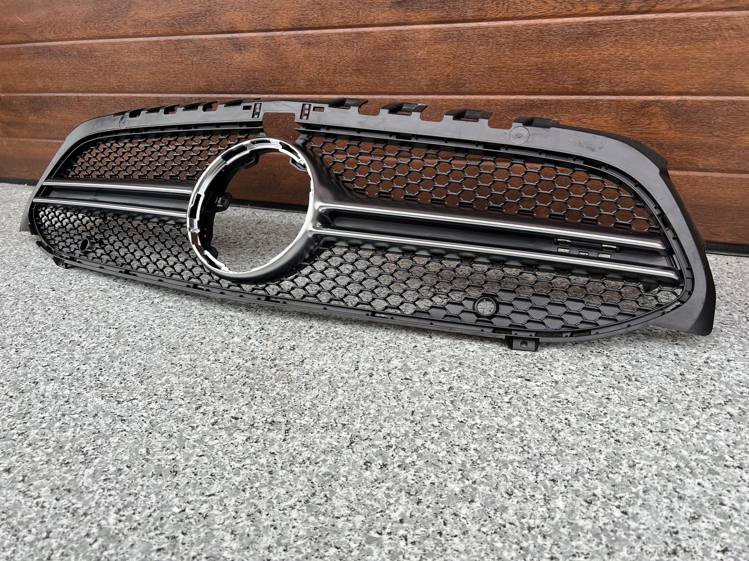 ATRAPA GRILL MERCEDES A KLASA W177 AMG NOWY ORG Producent części Mercedes-Benz OE