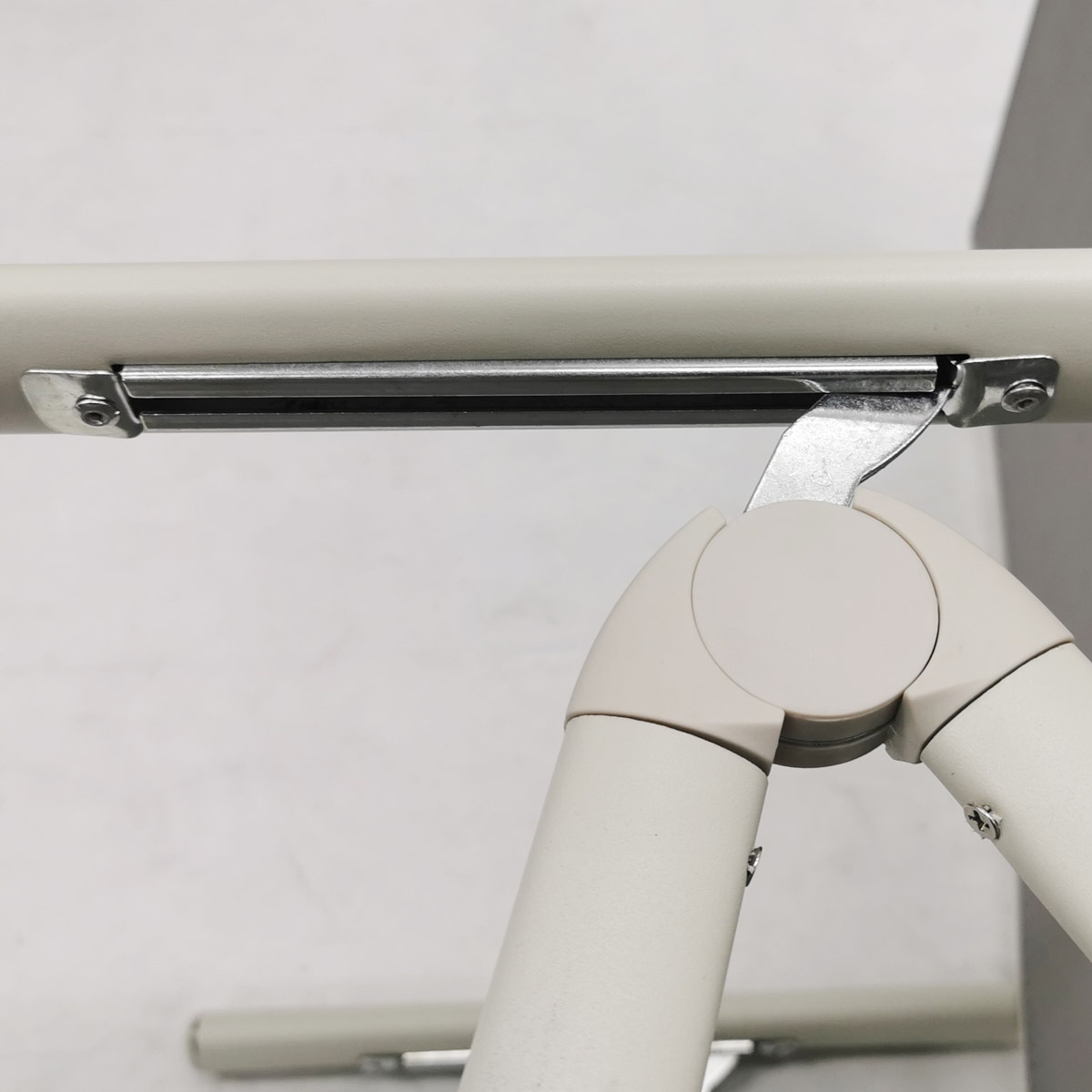 ZESTAW MEBLI OGRODOWYCH STÓŁ 6 KRZESEŁ SKŁADANYCH Styl nowoczesny