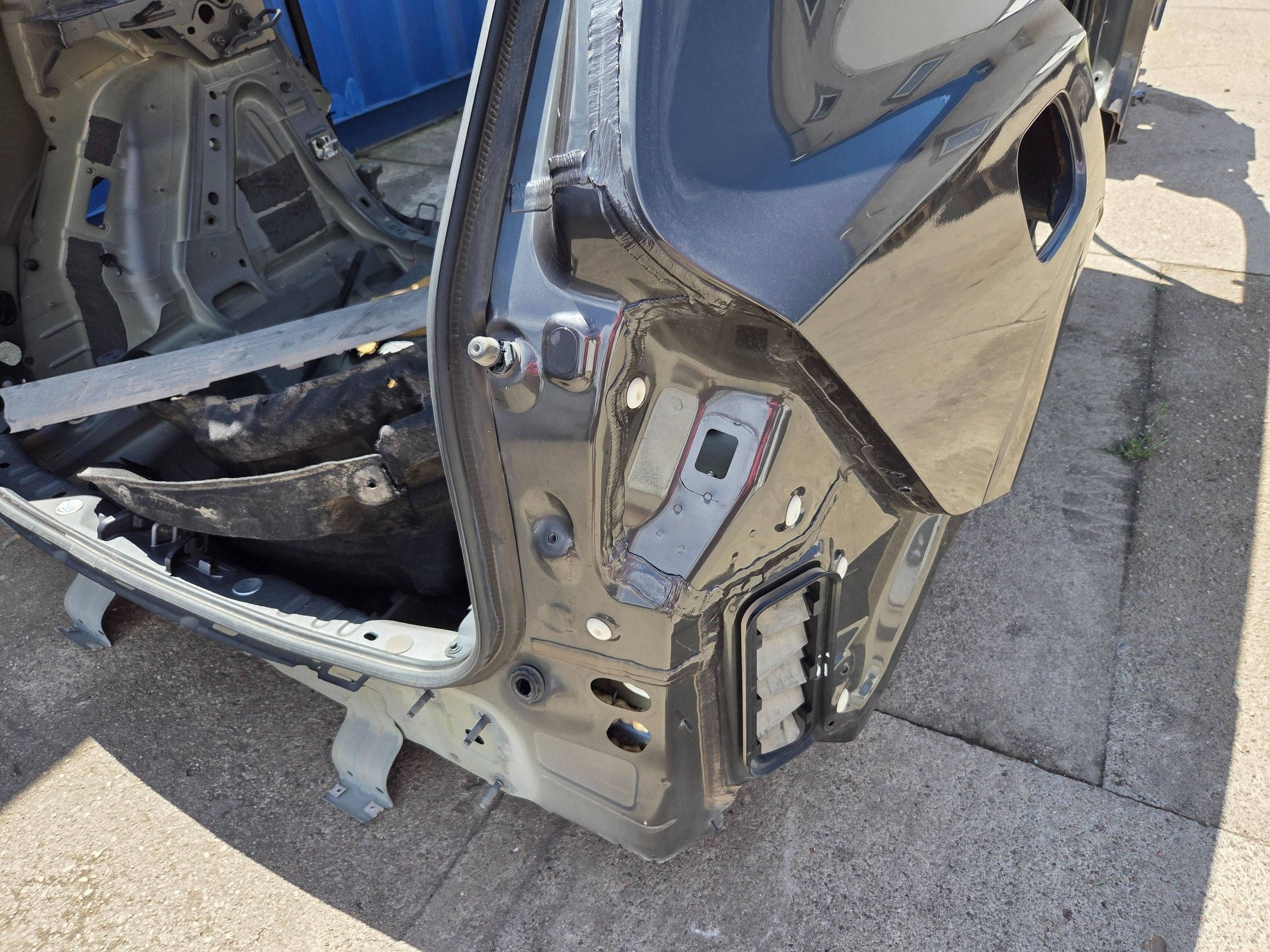 Volvo XC60 II rear part rear panel sump without roofs