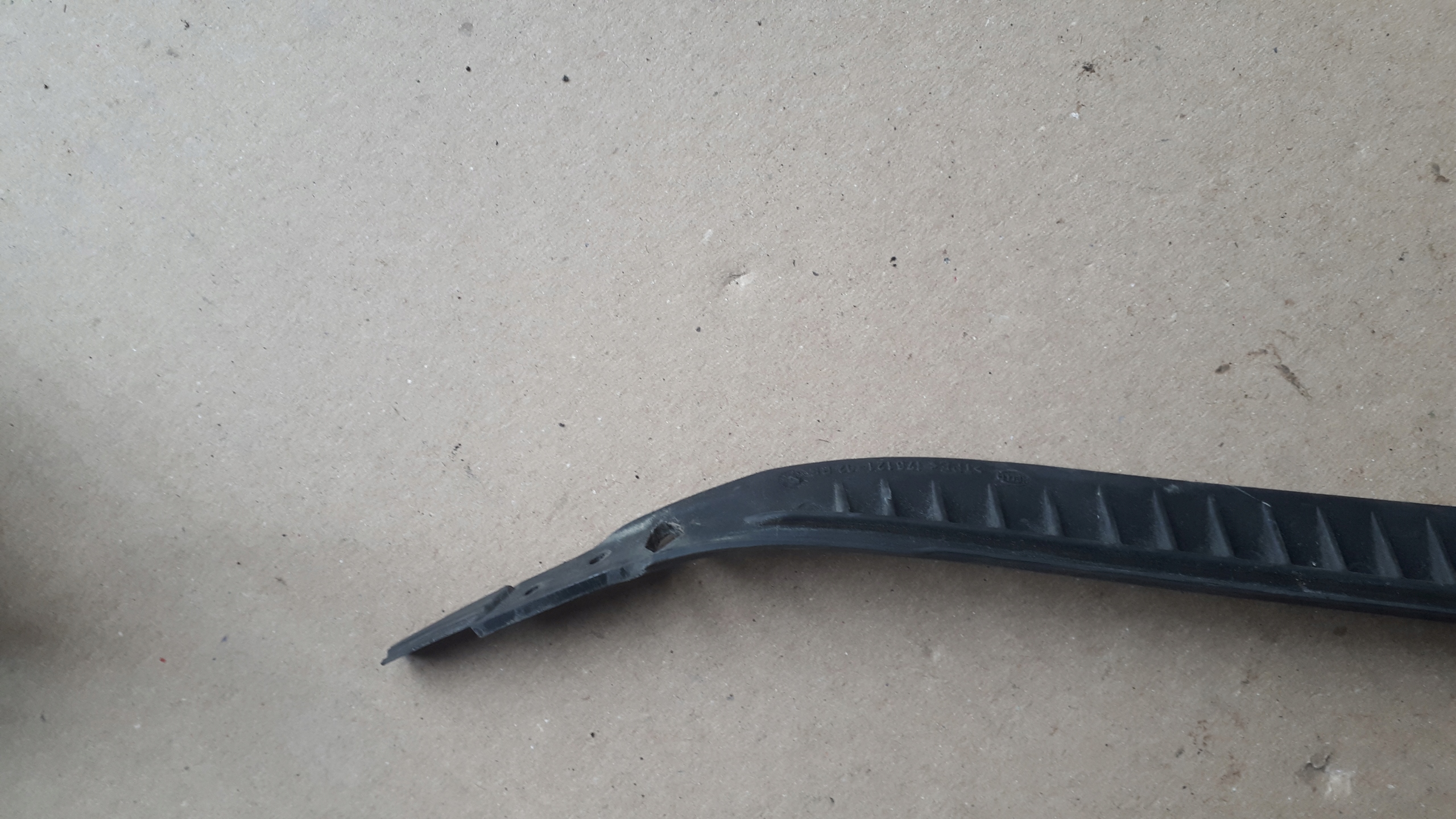 A6 C7 4G gasket lights left front 176121-01