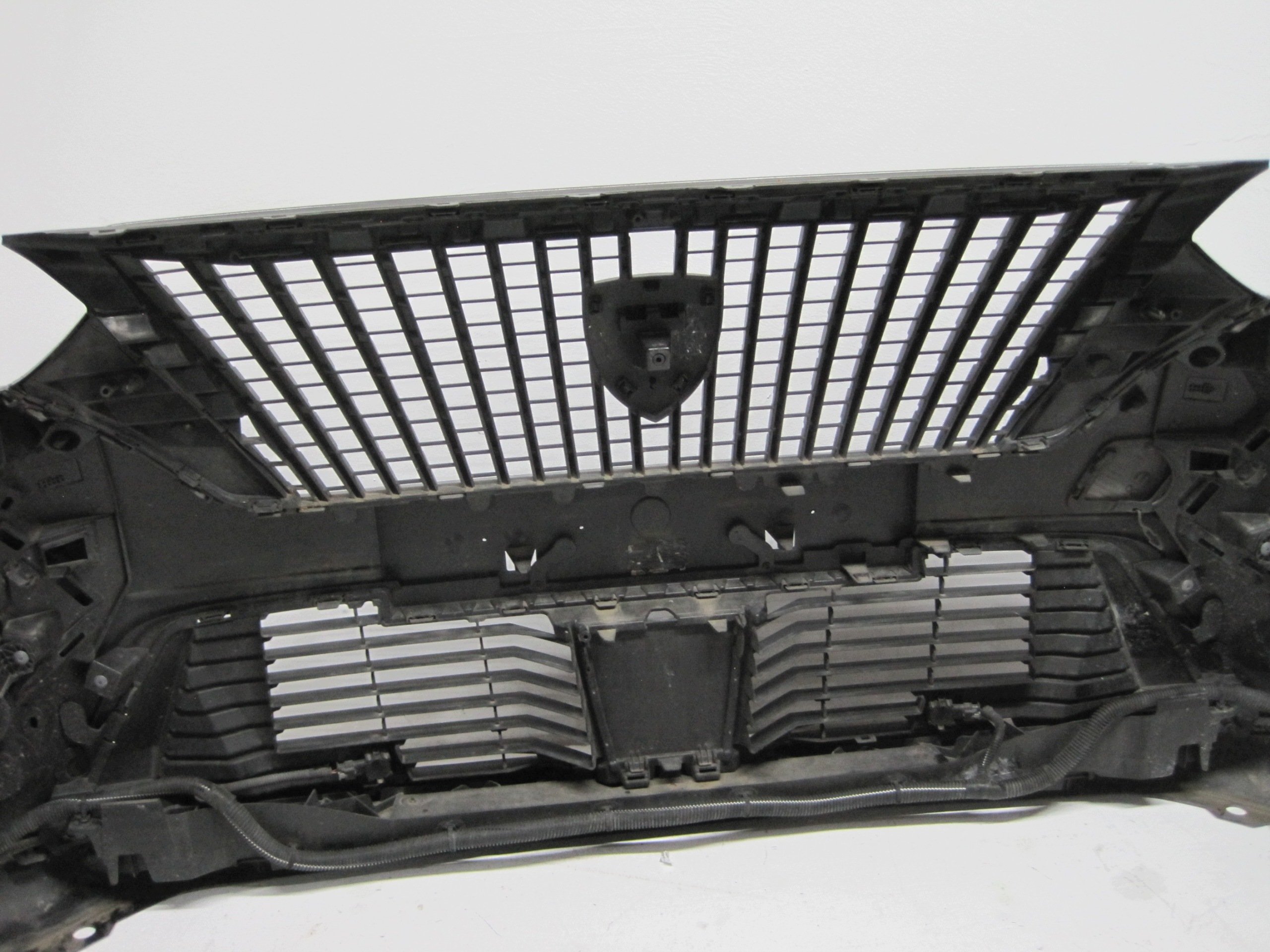 bumper PEUGEOT 2008 II 4 PDC 23R below RADAR front front