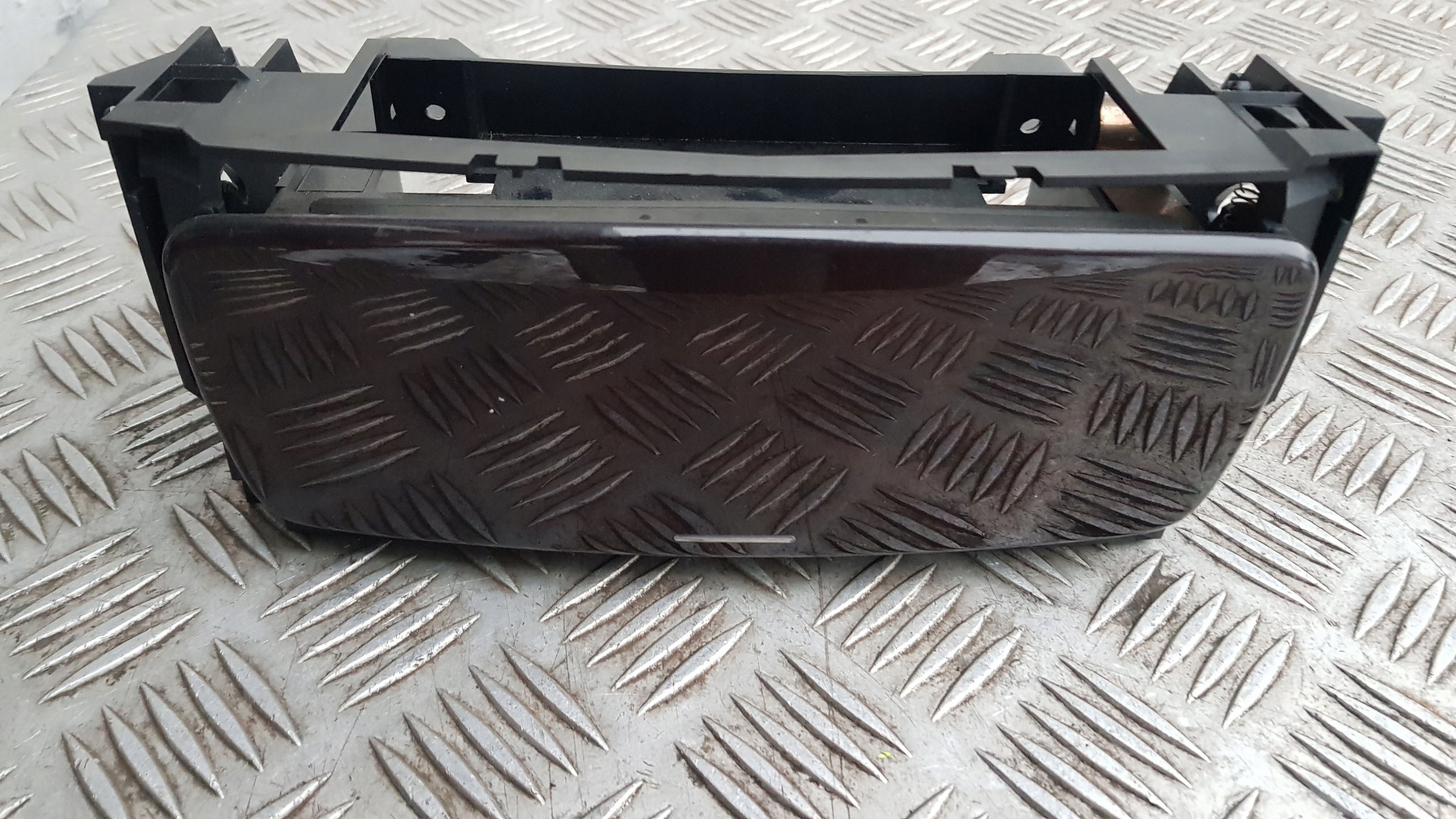 MERCEDES W220 DEKOR wood passenger compartment below RADIO