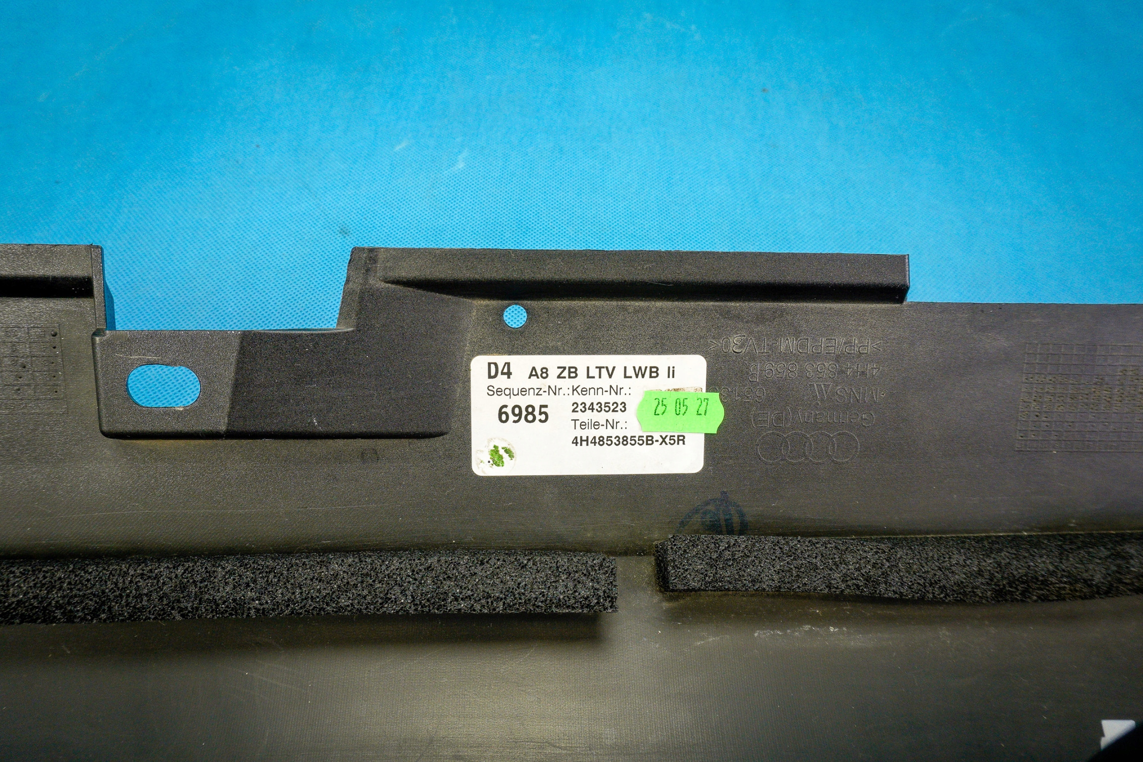 moulding cap threshold left Audi A8 4H Long 4H4853859B 4H4853855B LX5R