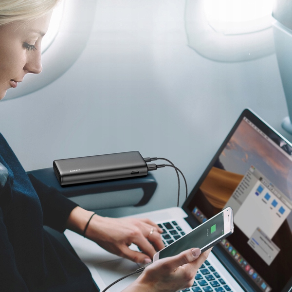 AUKEY PB-Y37 Mini Power Bank 20000mAh 65W QC PD 3.0 3xUSB LED +kabel Kolor czarny