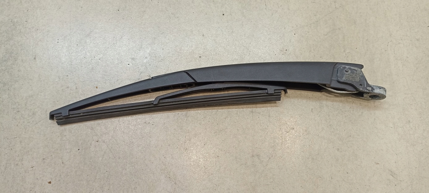 wischerarm heck MEGANE II 1.5 DCI 8200081076