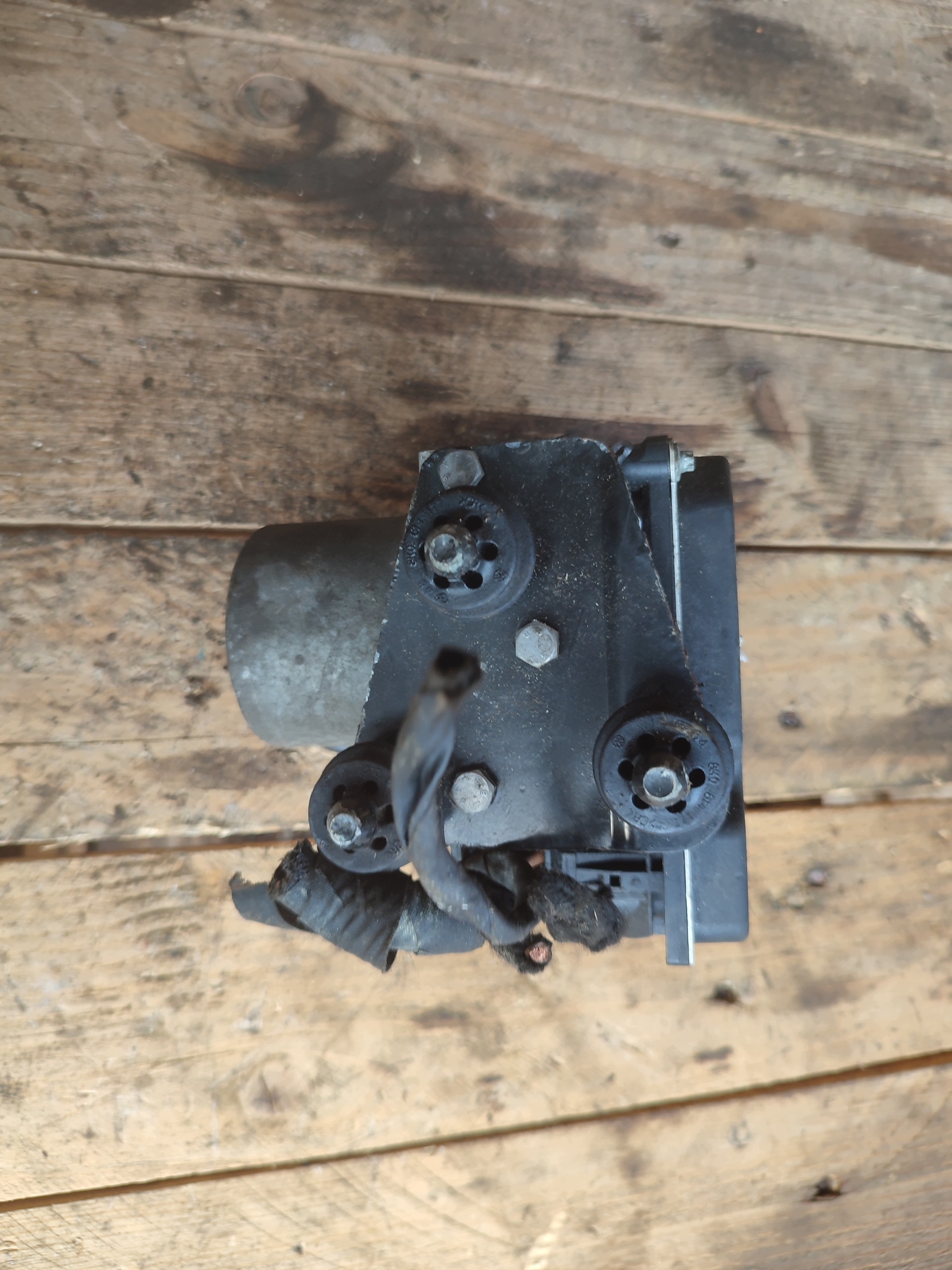 pump control unit ABS AUDI A4 B8 A5 8T 1.8 2.0 TFSI CDH 8K0907379BB