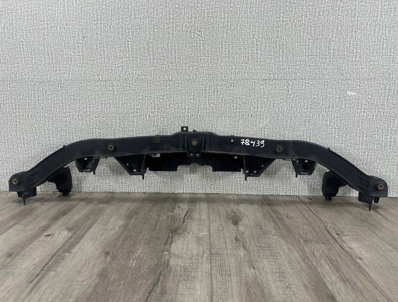 PORSCHE CAYENNE II pillar sider supports front 7P5805931A