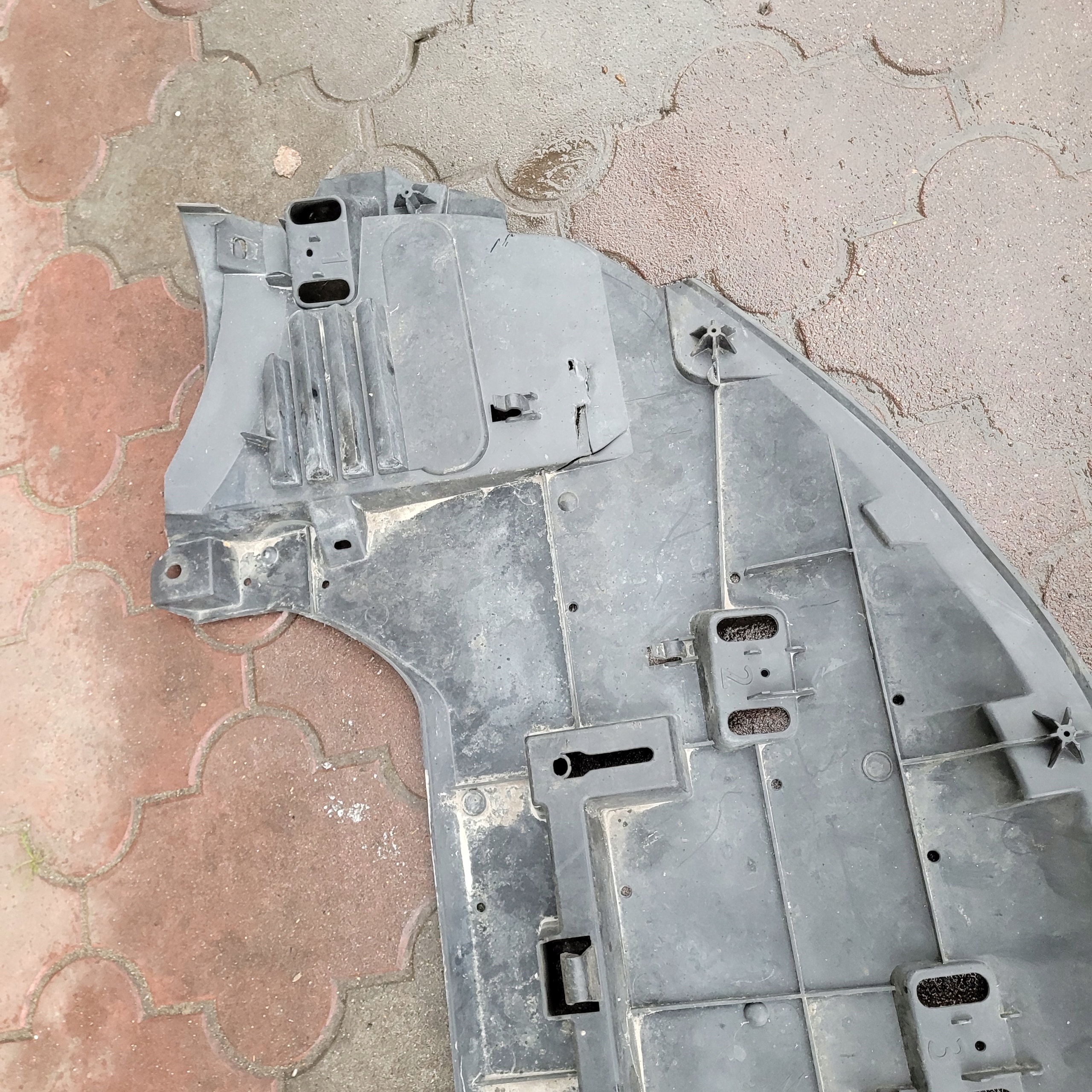 cover below bumper CITROEN C4 II B7 9687422580