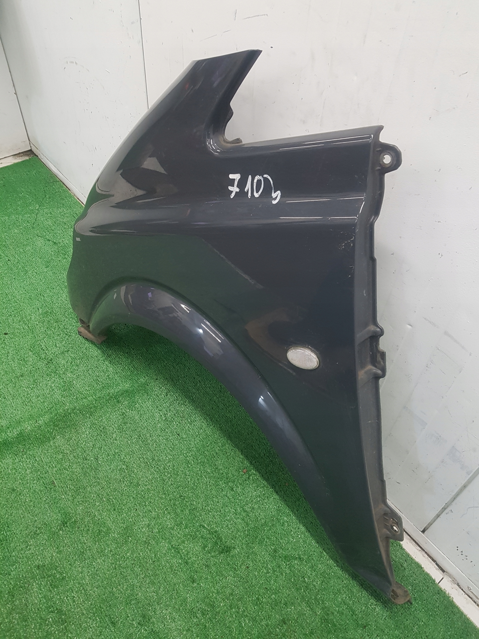 fender left front MERCEDES-BENZ VITO W639