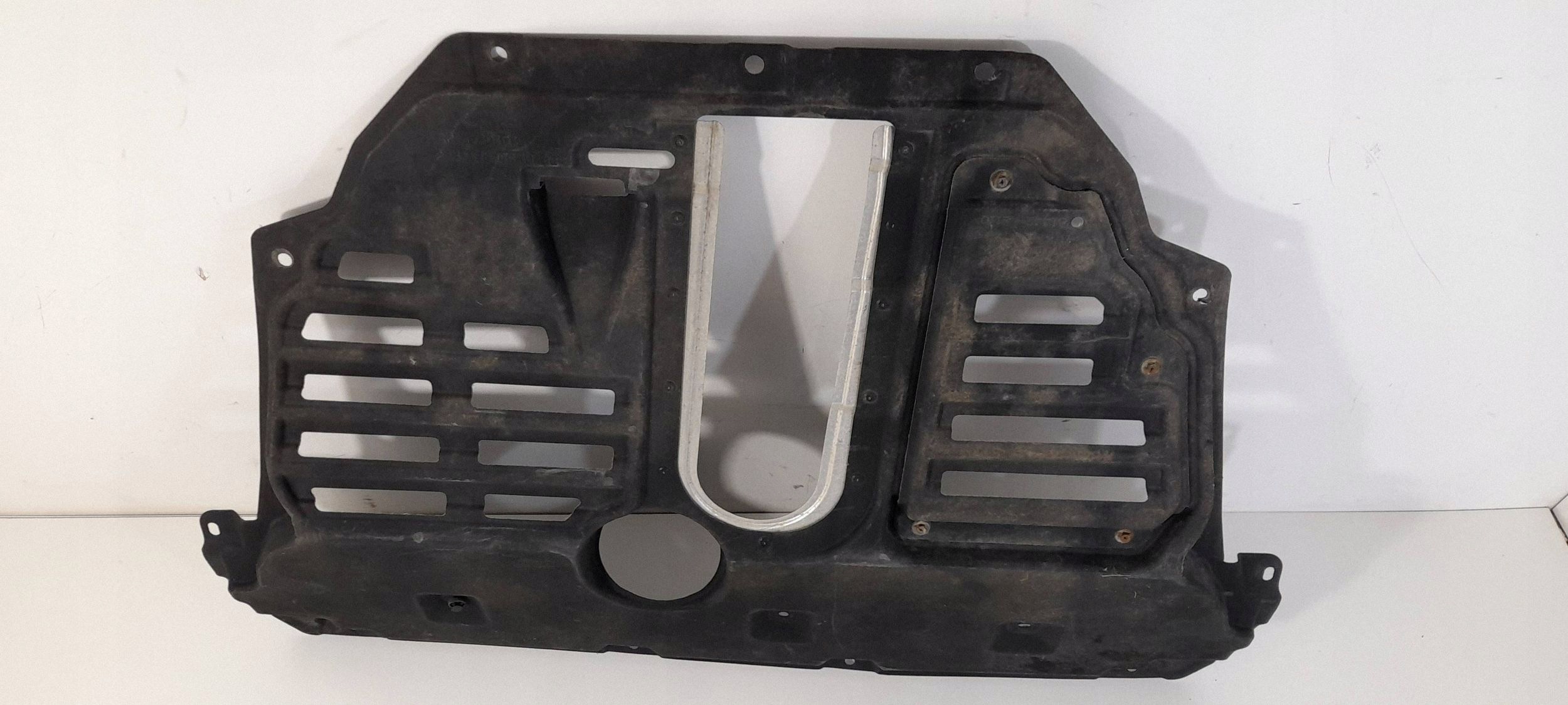 Toyota RAV 4 XA40 cover below engine 5141042120 (PL540)