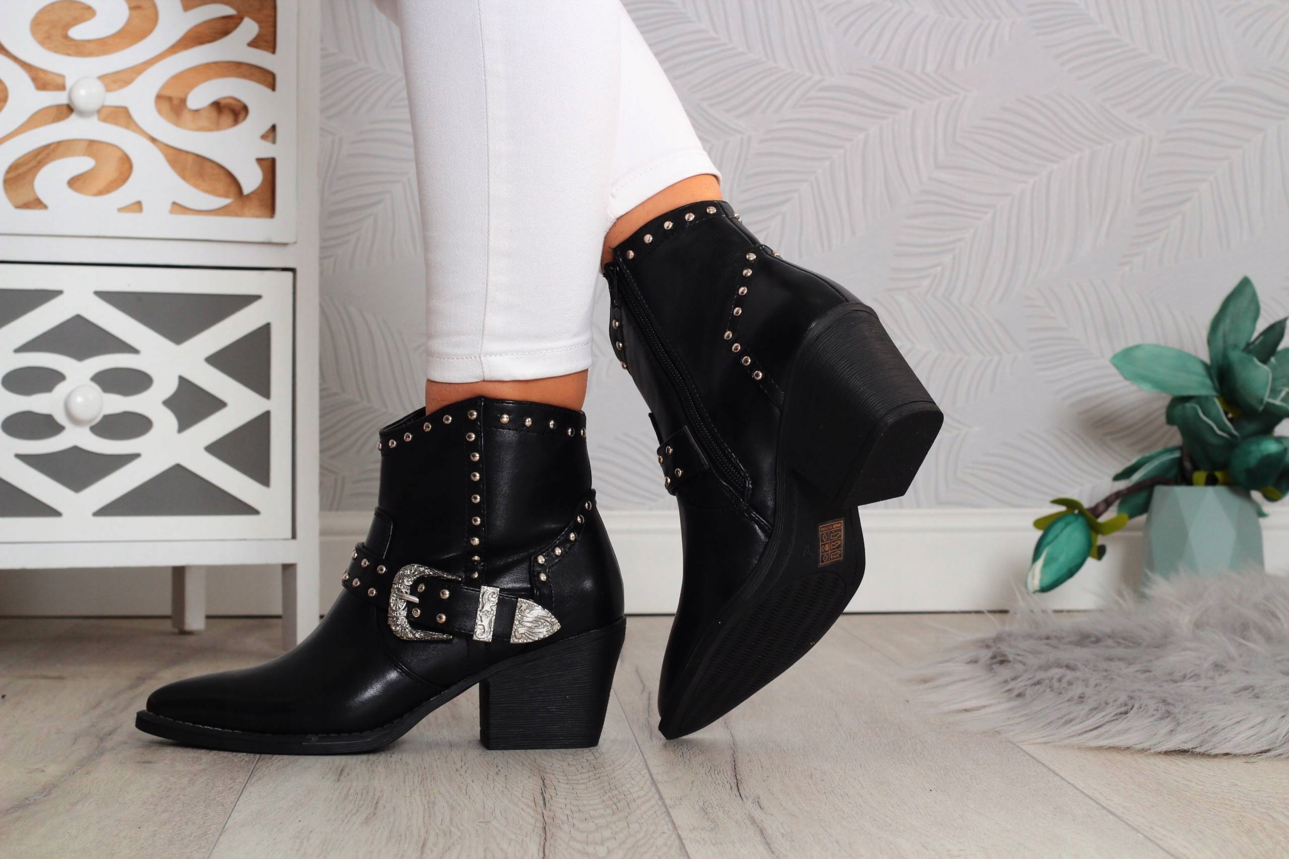 BOTKI DAMSKIE WIOSENNE BUTY KOWBOJKI NA OBCASIE Rodzaj obcasa słupek