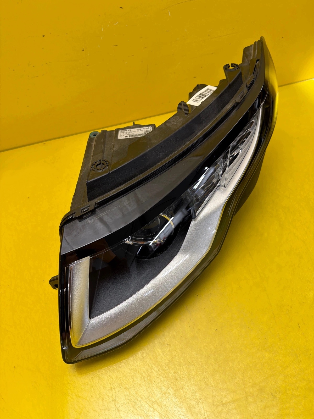 light left front Range Rover Evoque L538 GJ32-13W030-BD lens