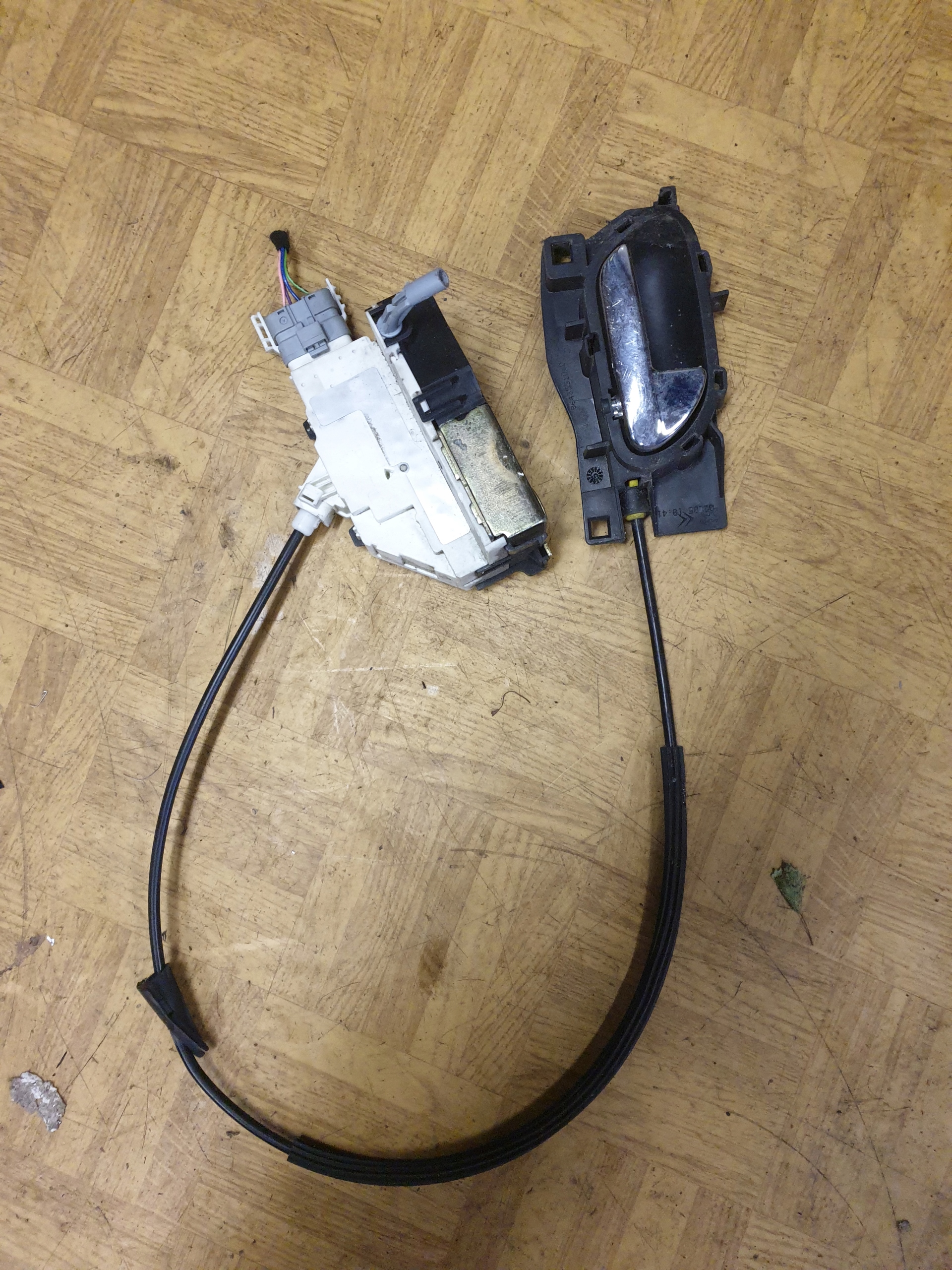 EUROPA lock door right front CITROEN C4 6 PIN