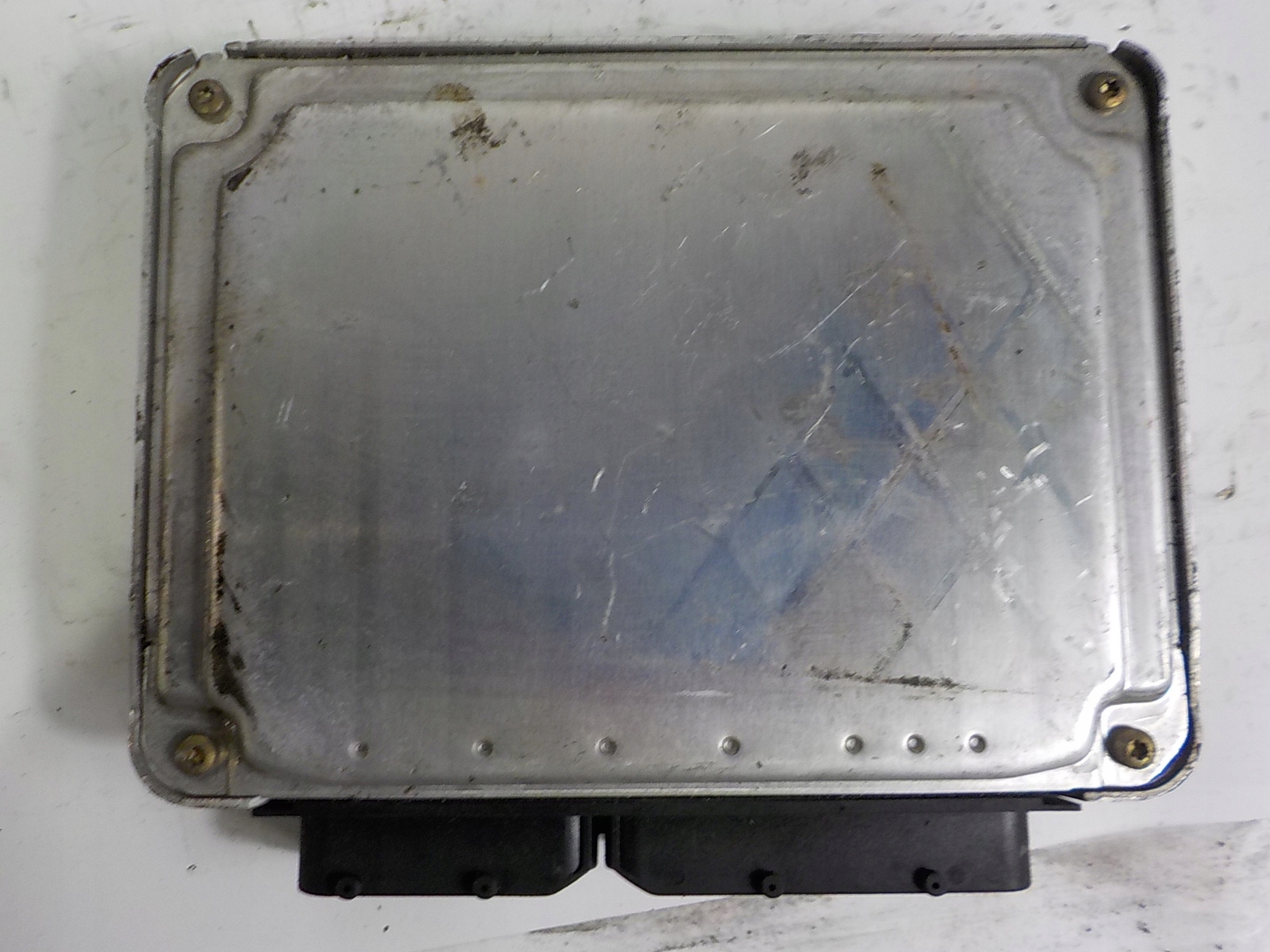 VW SKODA computer control unit 06A906032CC 0261206928