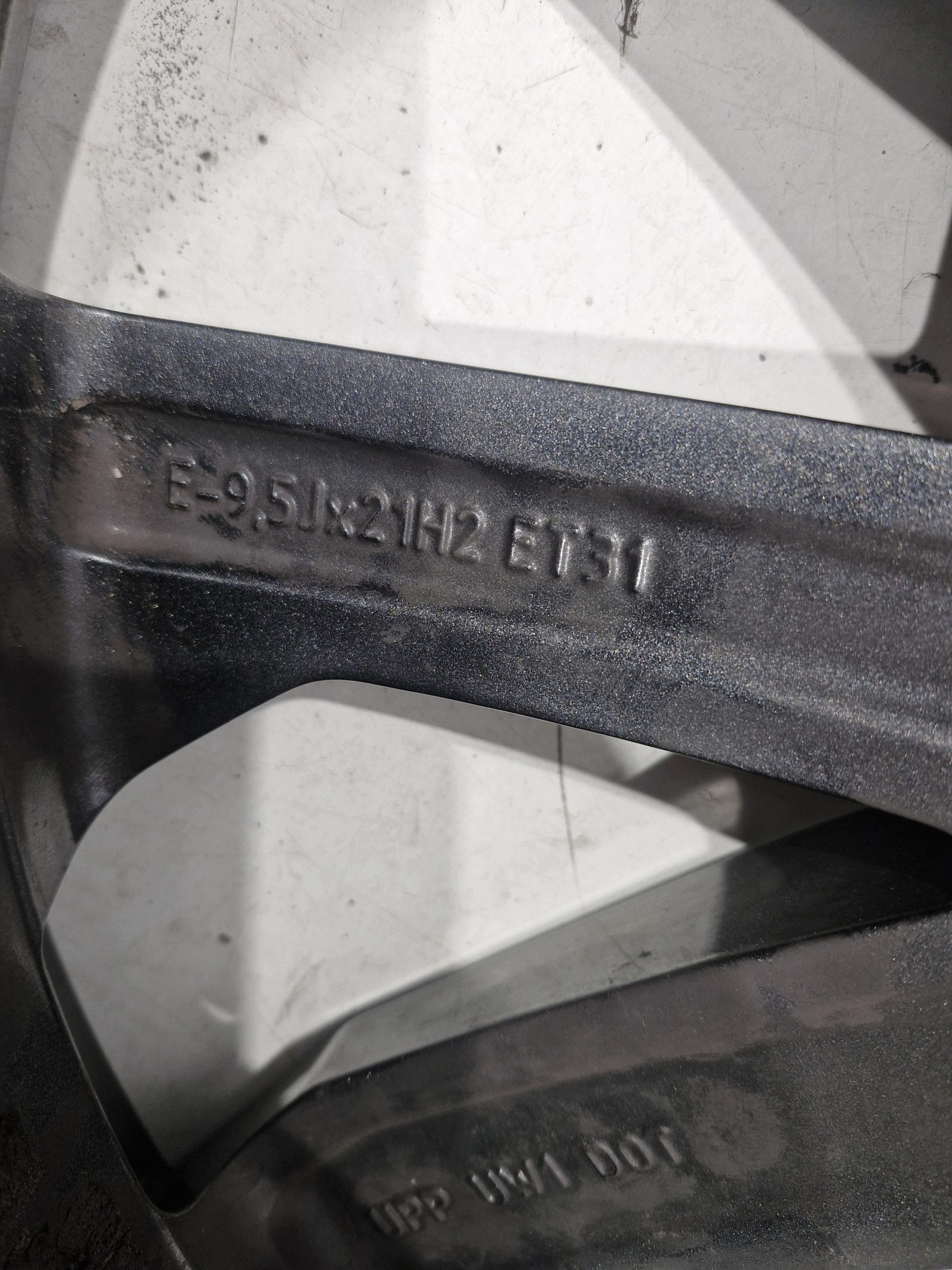 4M0601025BP disk AUDI Q7 SQ7 9,5JX21 5X112 ET 31