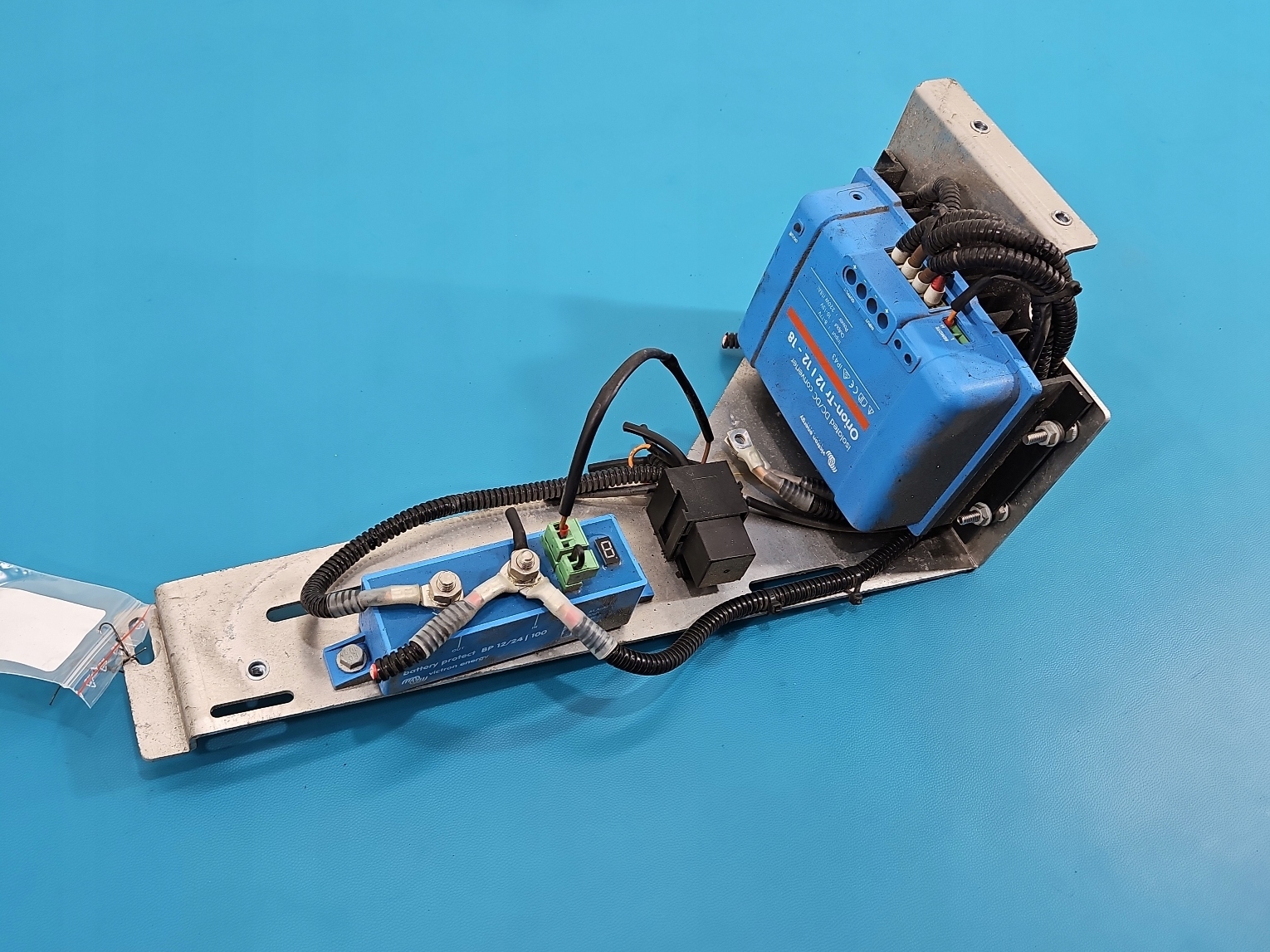 STEROWNIK MODUŁ RENAULT MASTER III VICTRON BATTERY PROTECT OCHRONNIK AKU