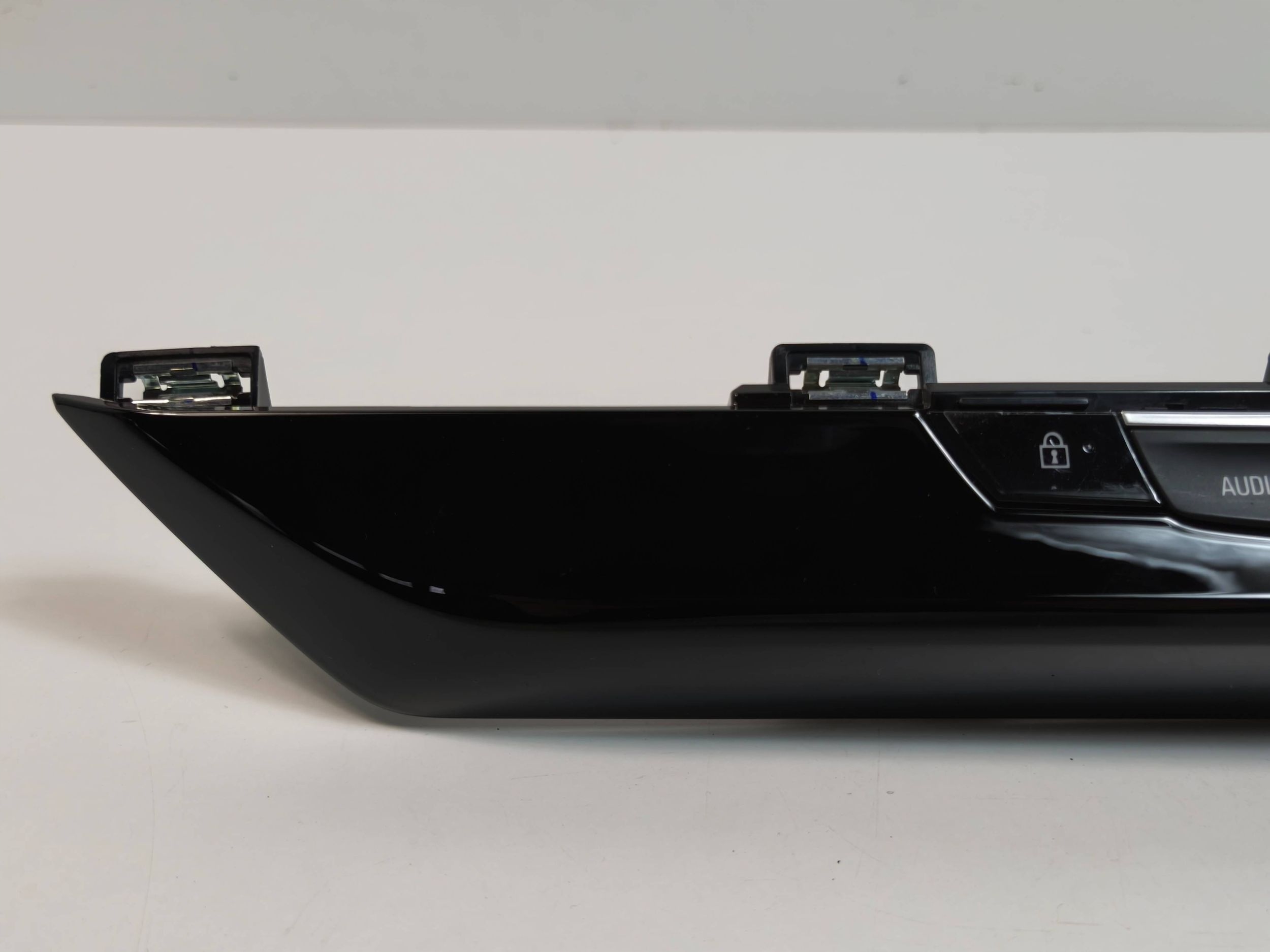 Opel Grandland X Lift PANEL switch RADIA navigation devices 9847408377
