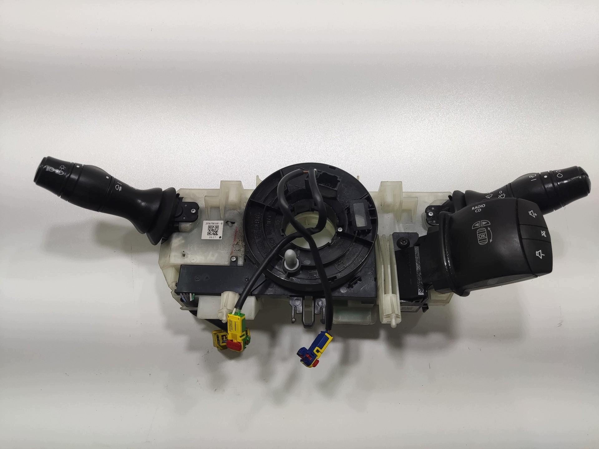 steering wheel levers and controls ring RENAULT MEGANE III 2008-2013 255670016R