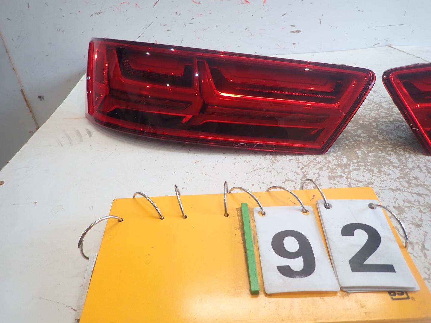 light rear part rear left AUDI Q7 2015- LED 4M0945093E