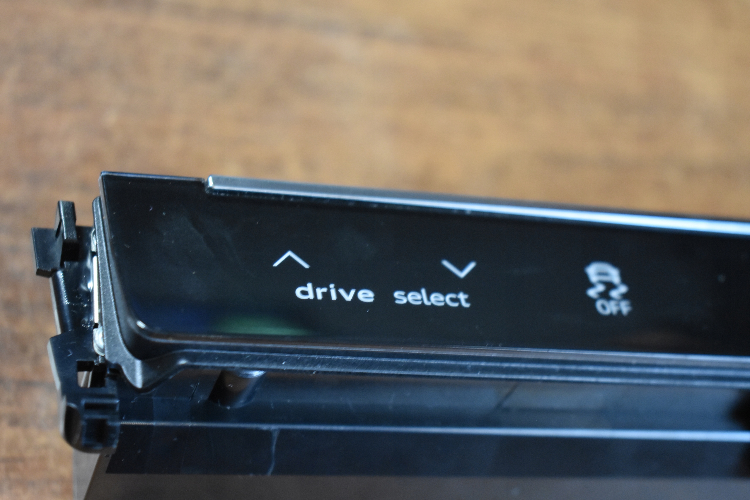 IDEALNY PANEL WLACZNIKOW DRIVE SELECT AUDI Q7 Q8 1
